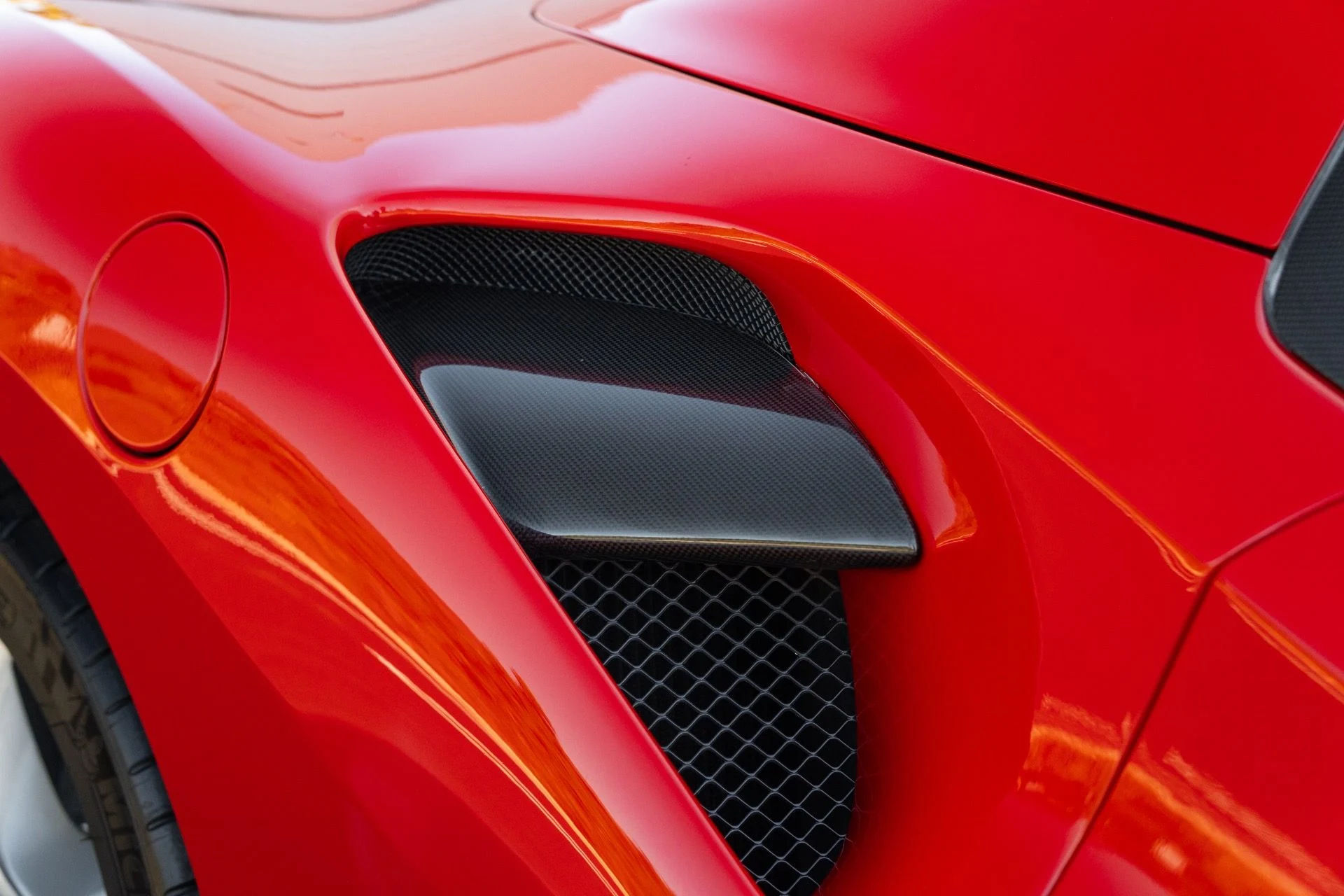 mph014_4054180503_Used_2017_Ferrari_488_Spider_1771886978_96ef7dfff9