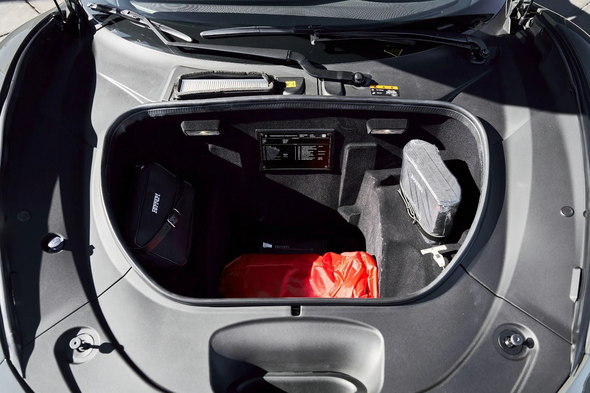 mph014_4055154399_Used_2022_Ferrari_F8_Spider_Base_1768868381_85f76a7437