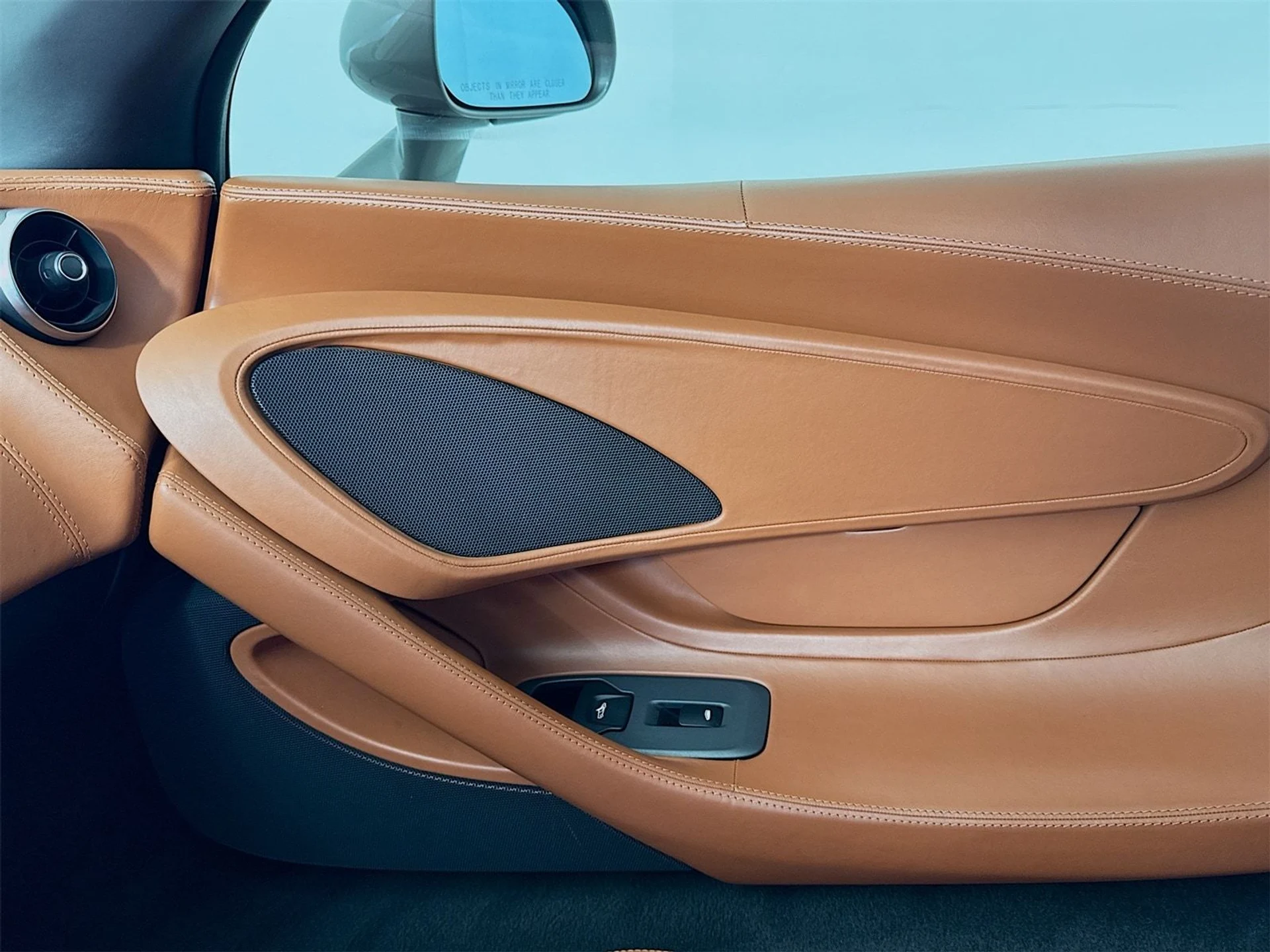 mph014_405630140_d871b899c06c867092d096a3acbf836cx_a392448570