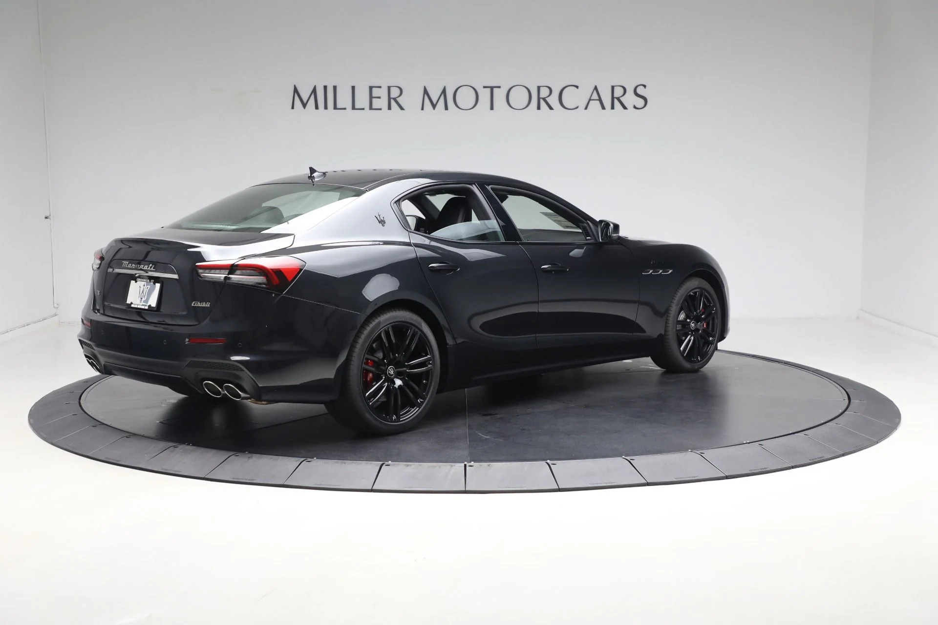 mph014_4058281690_New_2024_Maserati_Ghibli_Modena_Ultima_Q4_81ef1b3cd1