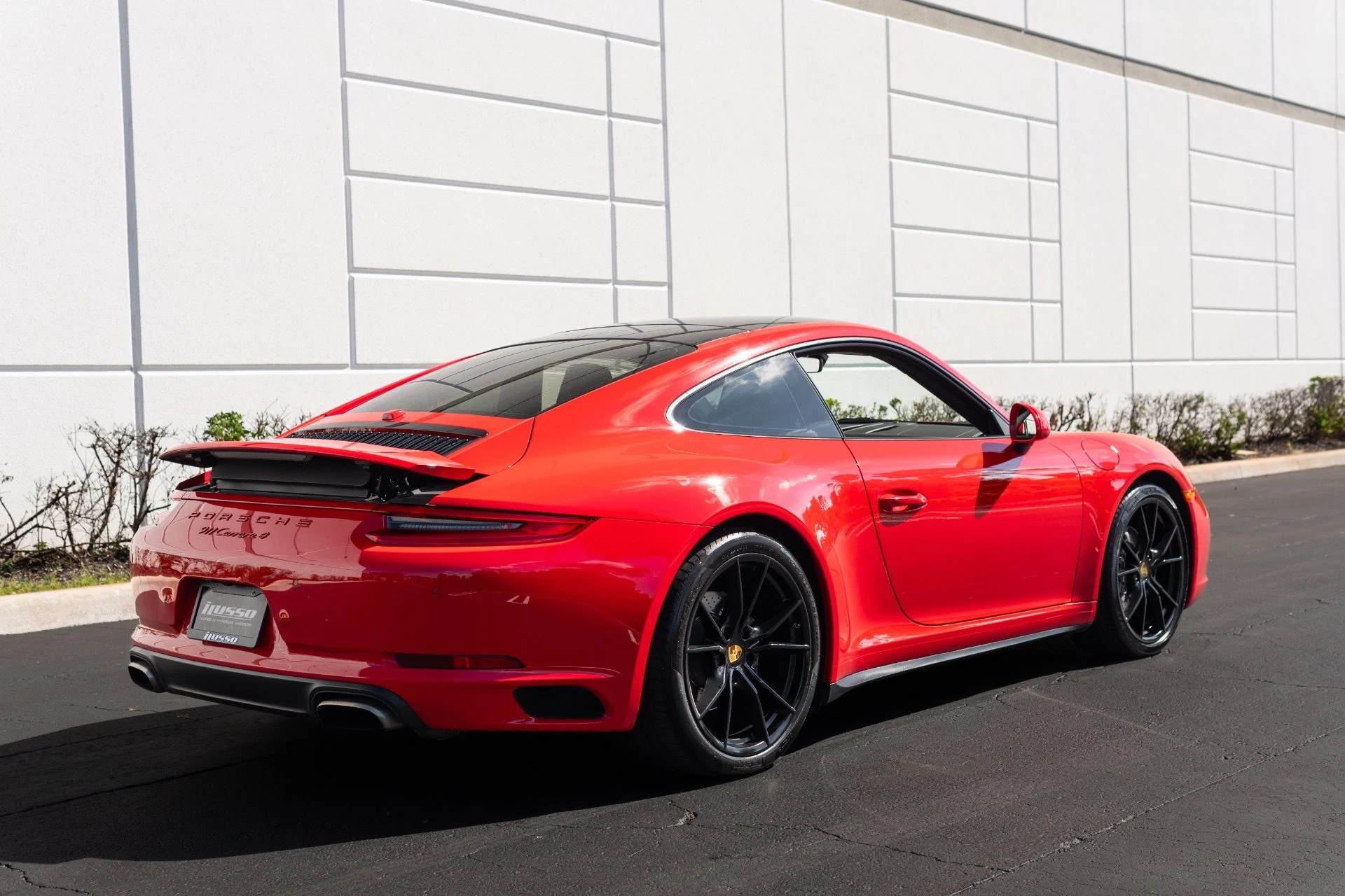 mph014_4061980296_Used_2019_Porsche_911_Carrera_4_1772073420_2732458cf9