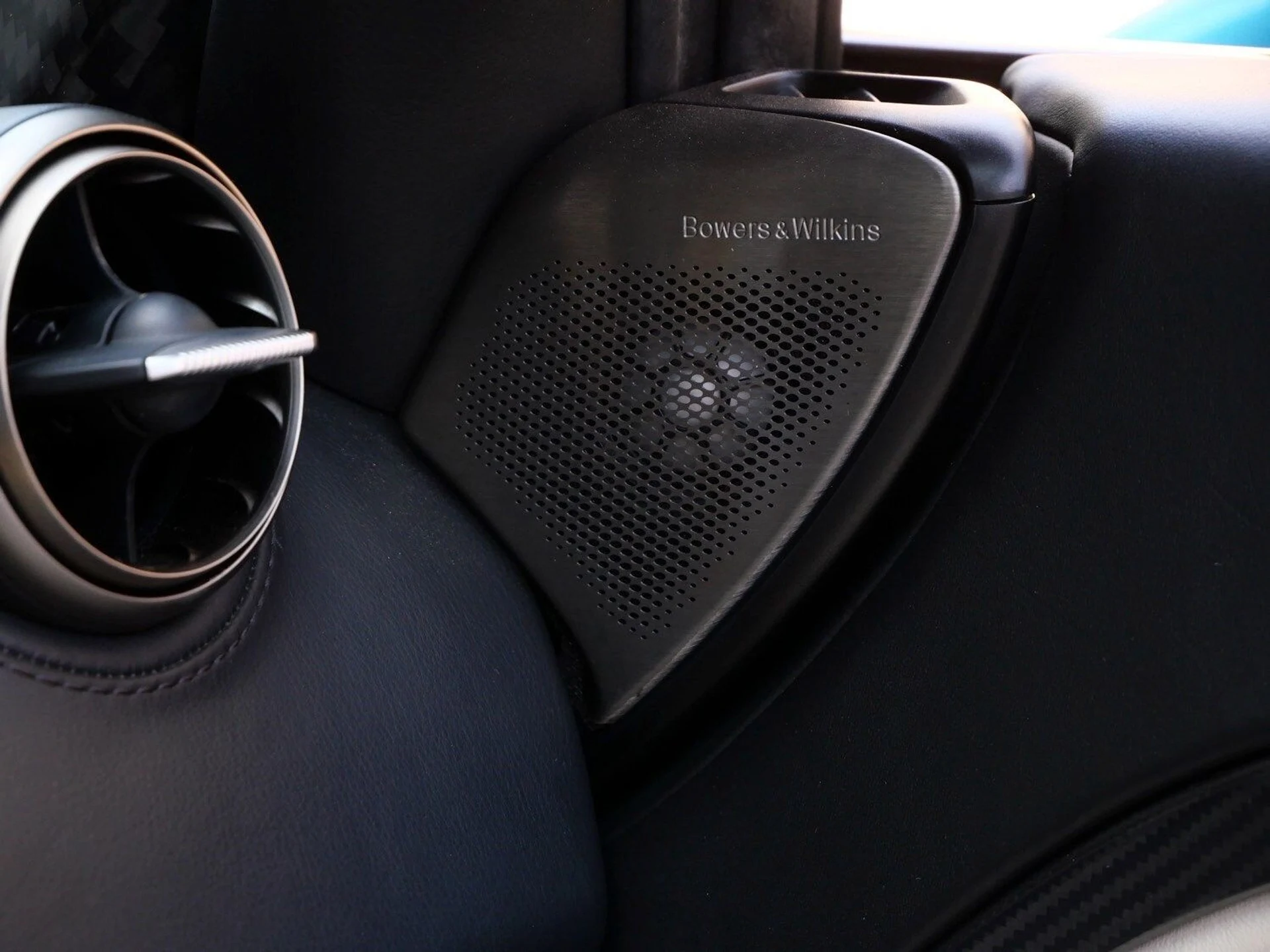 mph014_406580907_aa42cedb6e36c1252c053e9546b9cab1x_3ab2745018