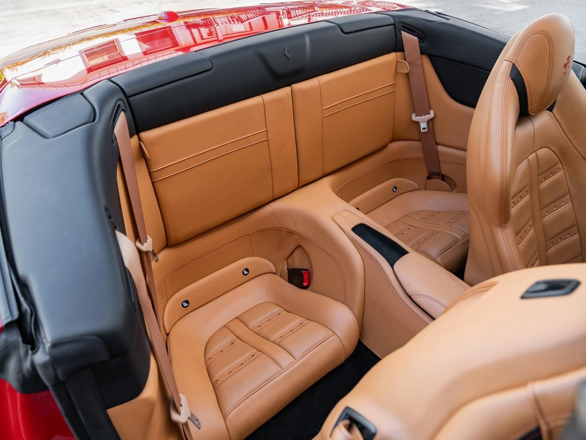 mph014_4068347635_Used_2015_Ferrari_California_T_1761253525_698389bdb3