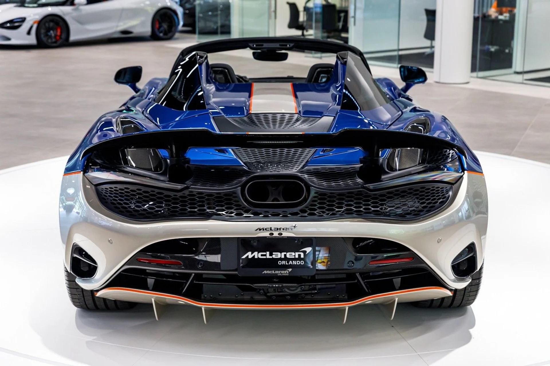 mph014_4079229421_430_p15_l_3afb4731f9