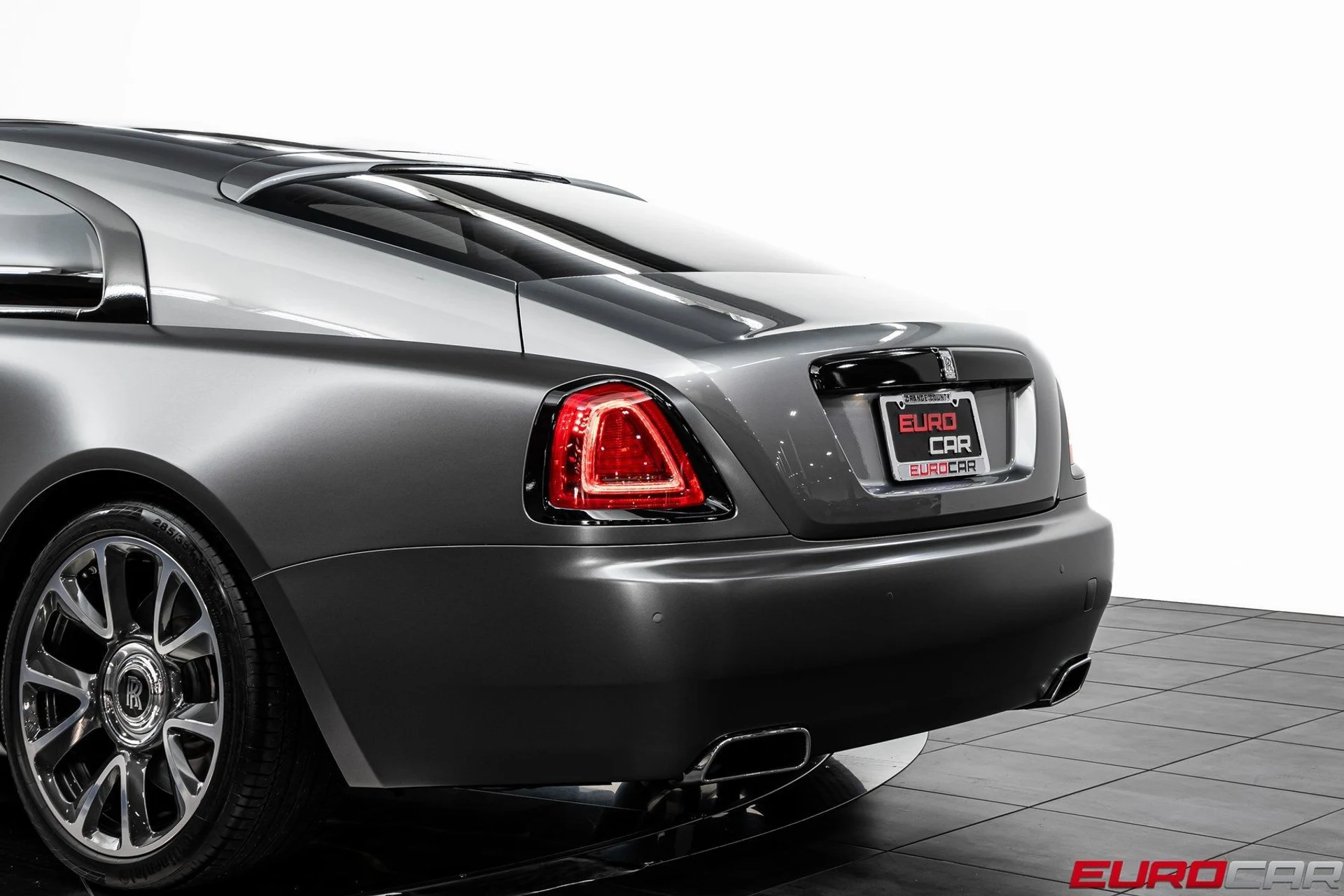 mph014_4081141296_image_15_59b09c8a16