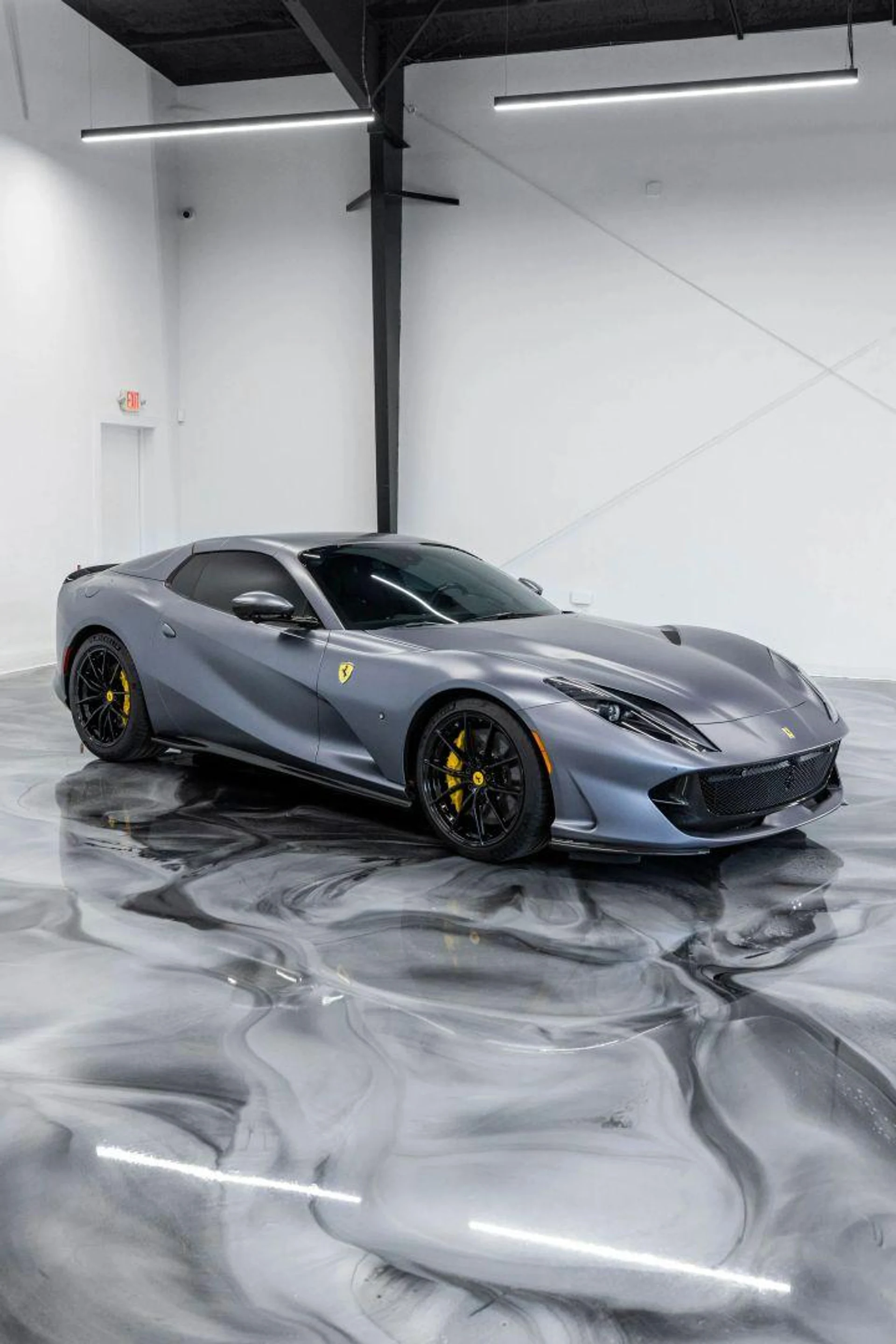 mph014_4091110295_Used_2023_Ferrari_812_GTS_Convertible_2_D_1792452566_53bc4dac18