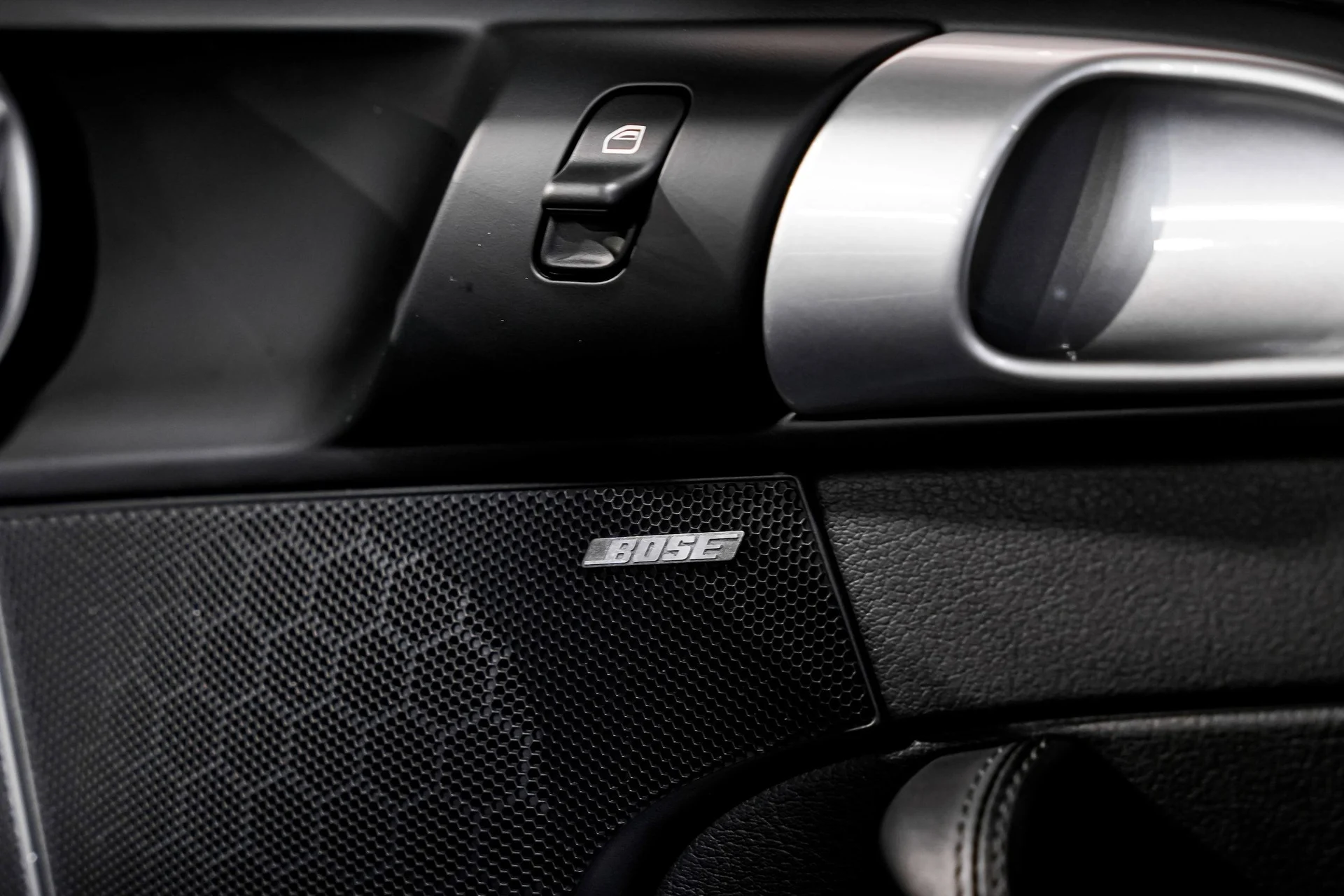 mph014_4100492085_dca0ae3463b190a89a68b40f2c05fca2x_97ff97dbc9