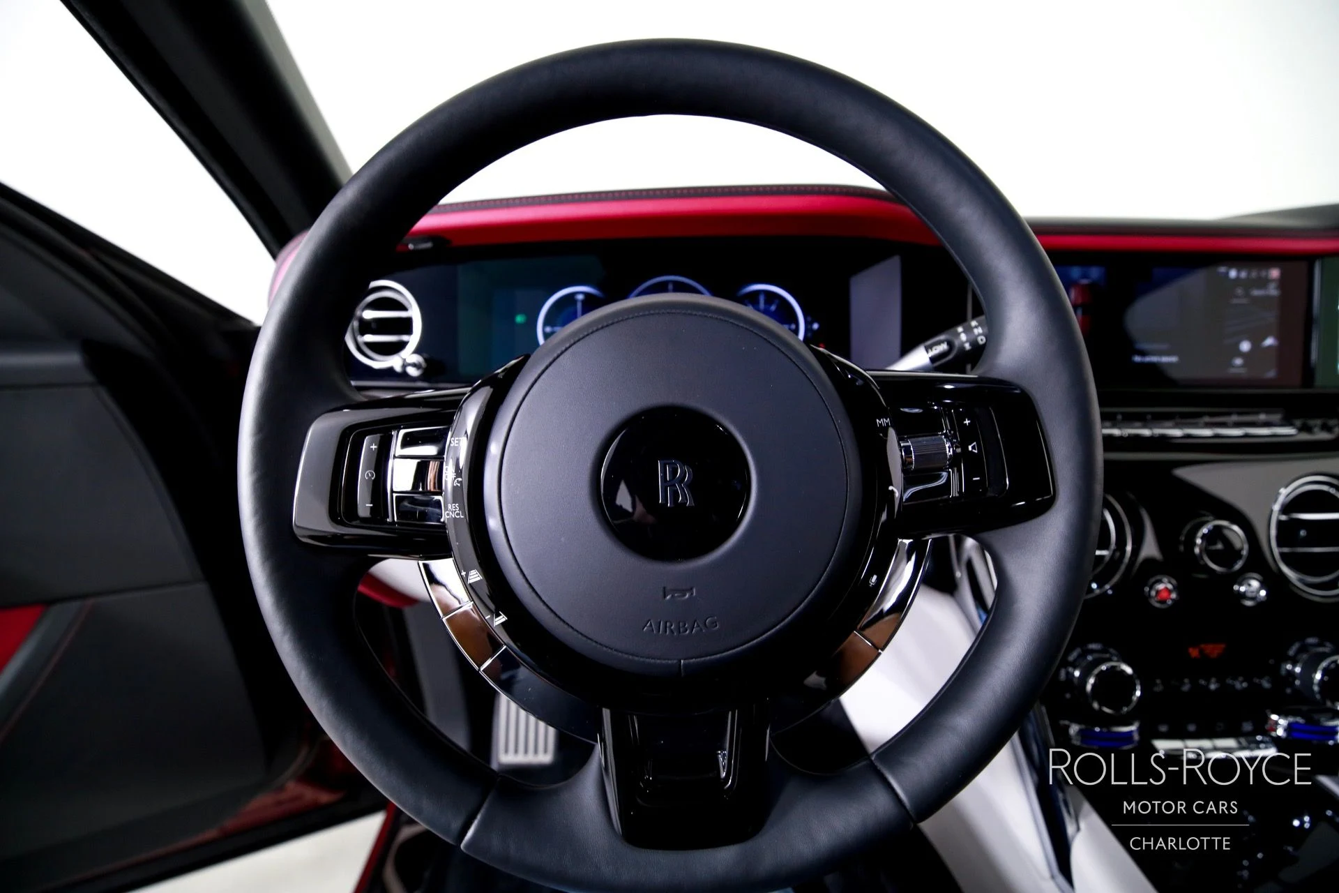 mph014_4112242942_Used_2025_Rolls_Royce_Cullinan_1757533744_daff8033bc