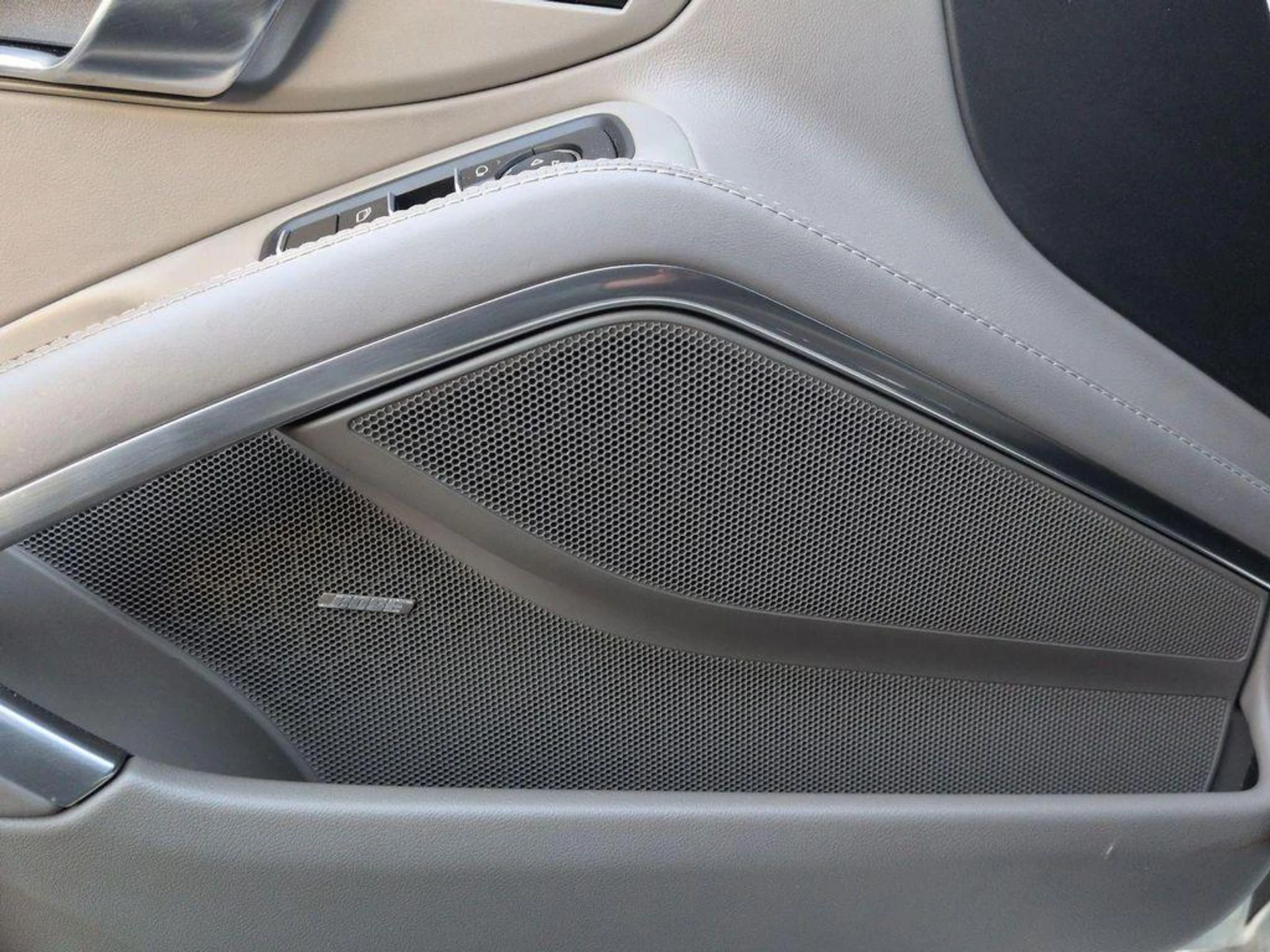 mph014_4116383840_V_Cfl_Mitb_B_Abuc_Sbwy8_W_Up_RTZD_0_a2d81b5d9d