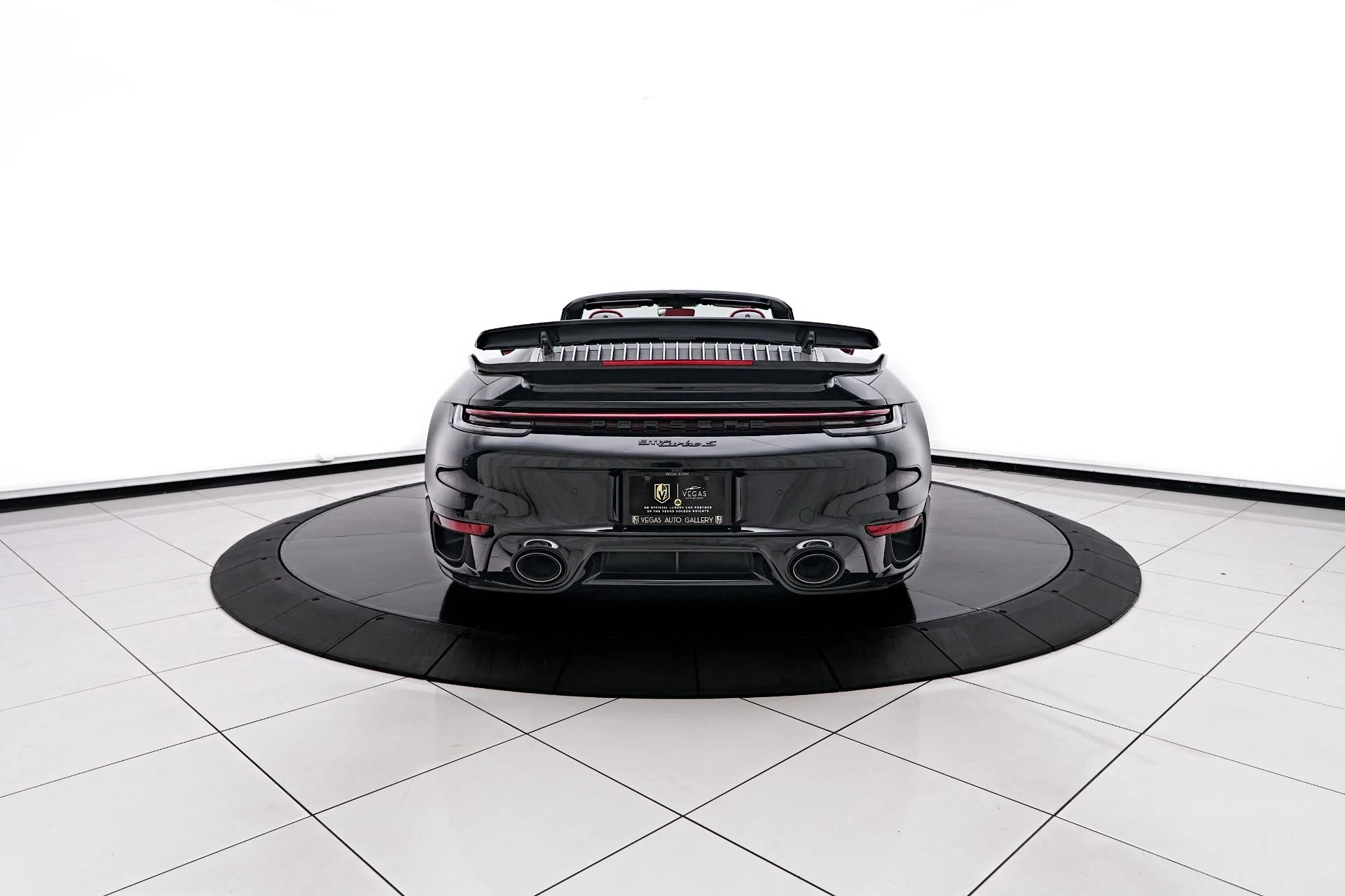 mph014_4117836267_Used_2024_Porsche_911_Turbo_S_1758674555_223b98d606