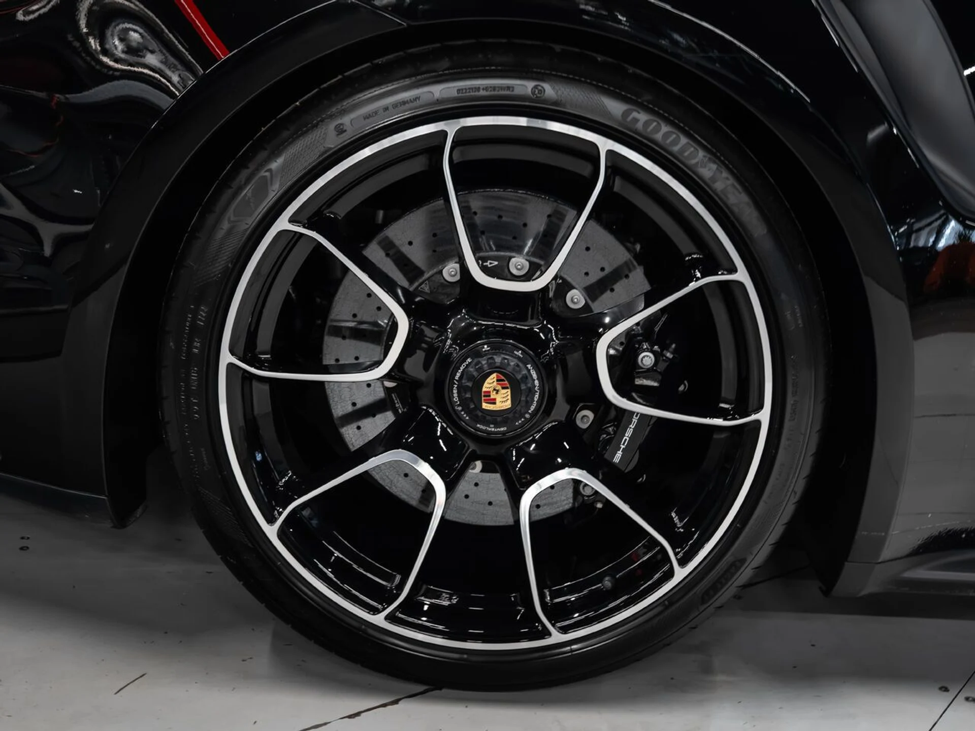 mph014_4126614071_porsche_911_2022_5e08c0a94c