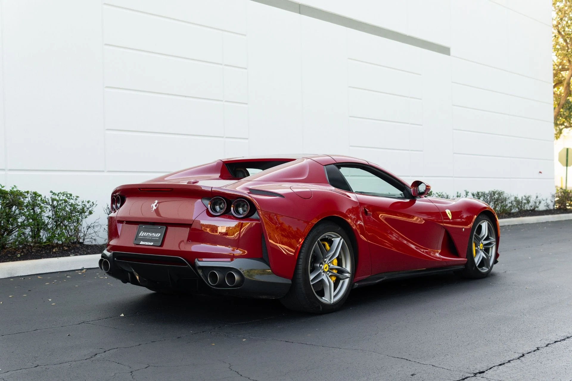 mph014_4128305790_Used_2023_Ferrari_812_GTS_1767886631_c715256561