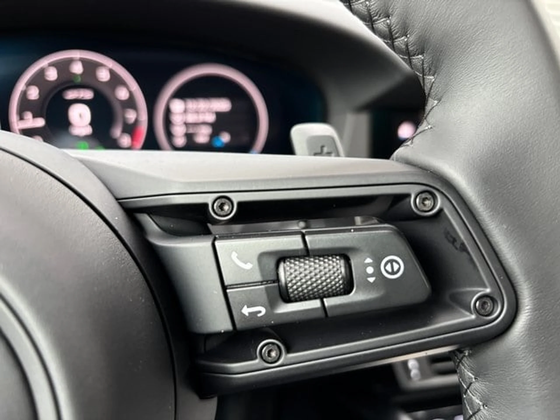 mph014_4131863581_fdb33b972da3b9f5093f81122e570138x_31e7e7df8a