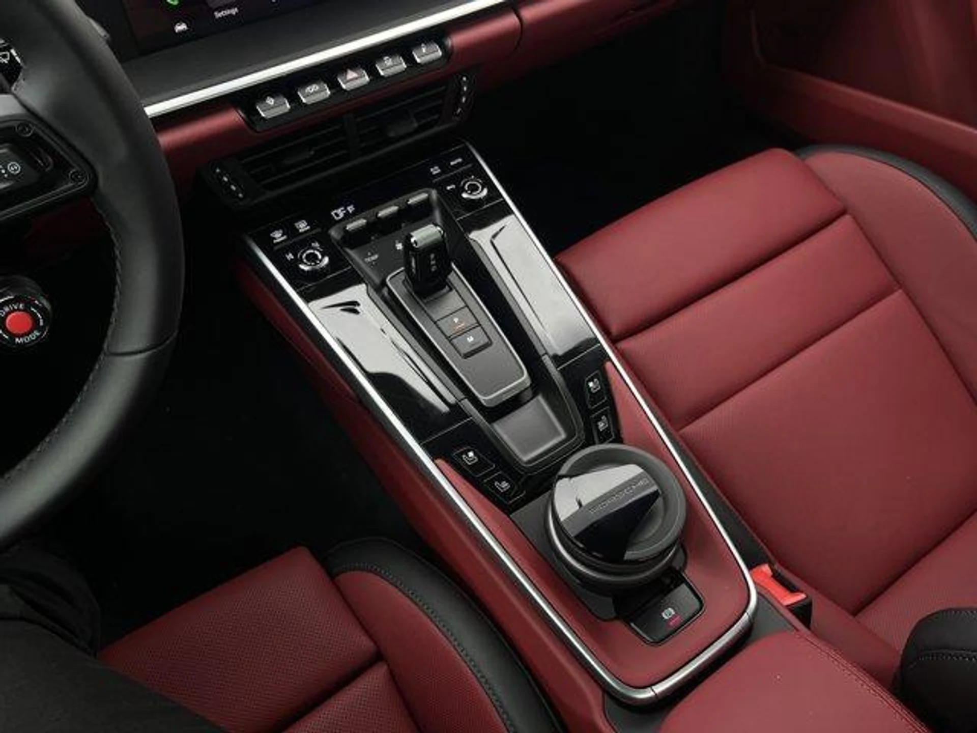 mph014_4138104782_Gkh_BV_2r6_Vngdg9k2_Ve4_AOAGSC_Bo_0dbf6b45ab