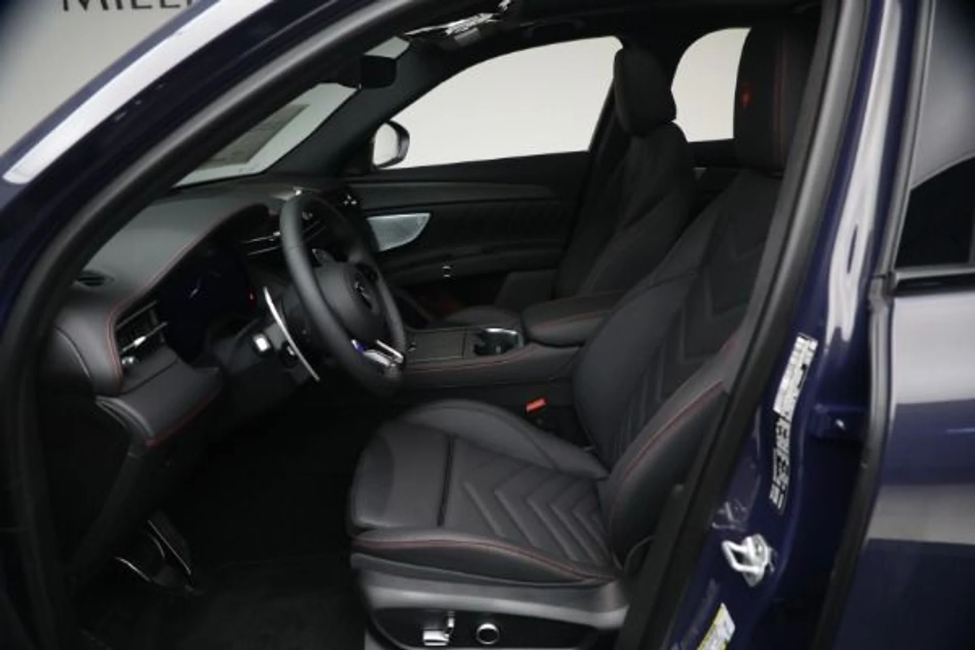 mph014_4143058099_New_2026_Maserati_Grecale_Modena_V6_1777731934_daa4160369