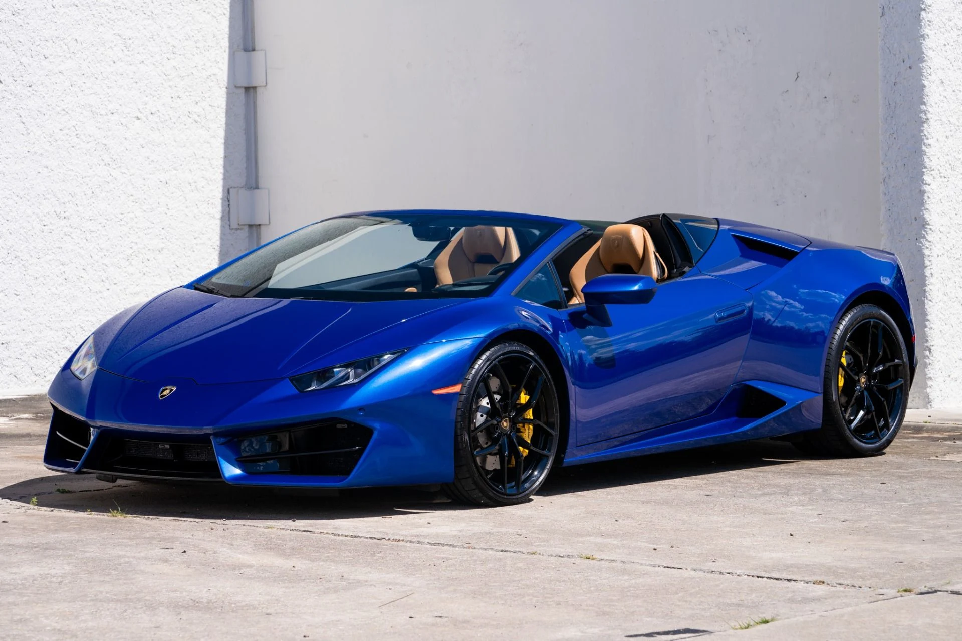 mph014_414504732_Used_2018_Lamborghini_Huracan_LP_580_2_Spyder_1753307982_583806244c