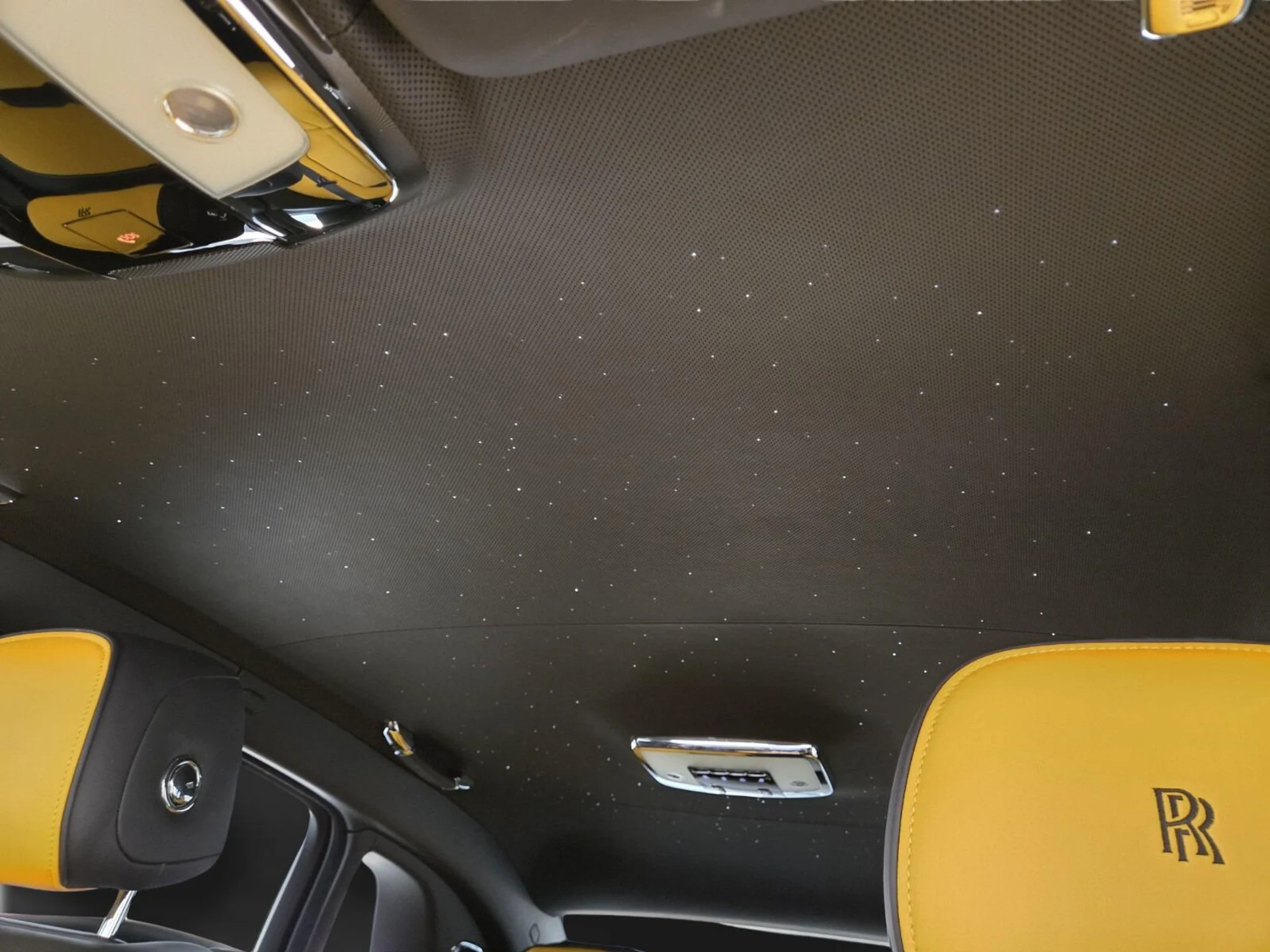 mph014_4147951443_Used_2022_Rolls_Royce_Ghost_Black_Badge_1770187631_3b649ce843