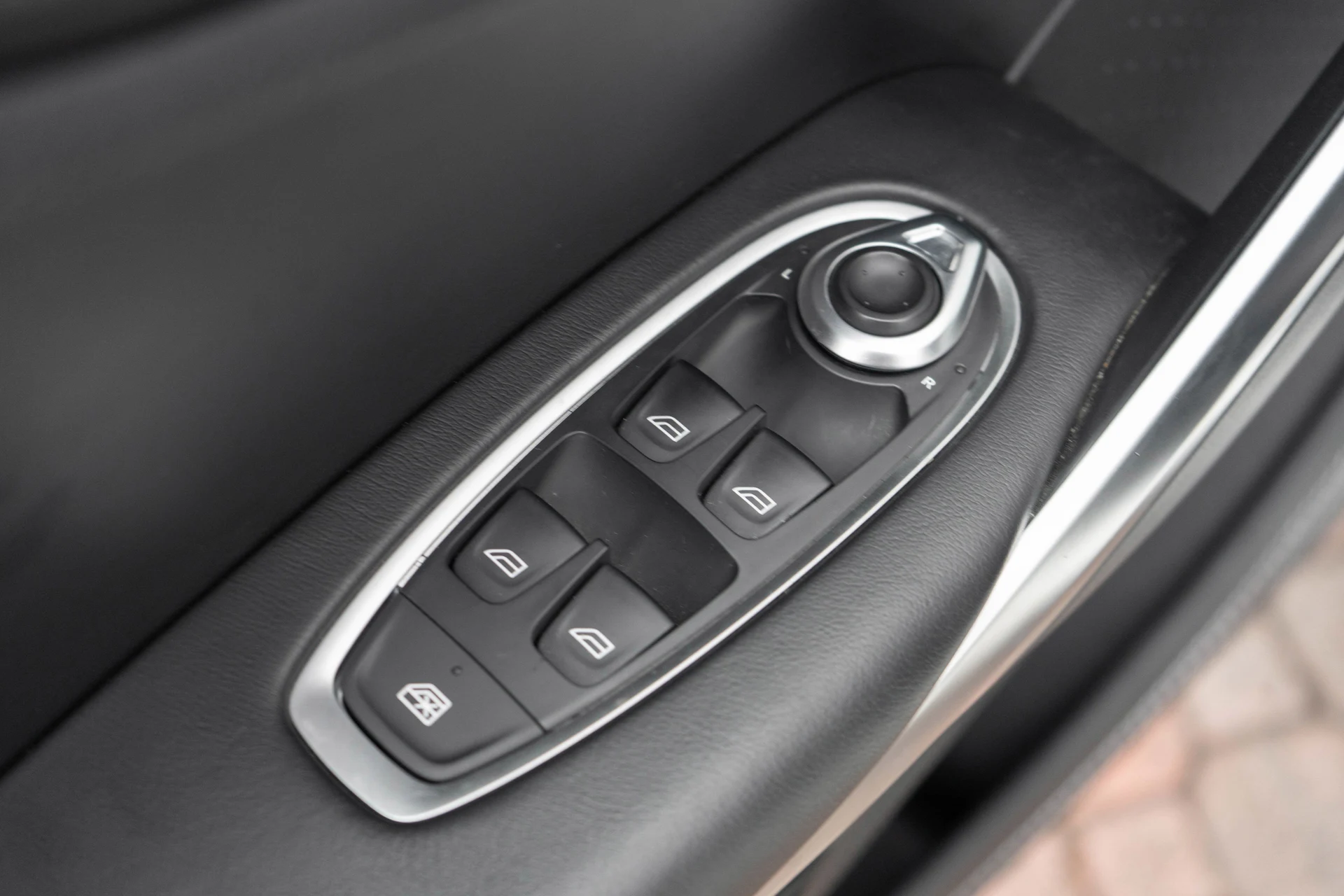 mph014_415155691_15_4a346aa993