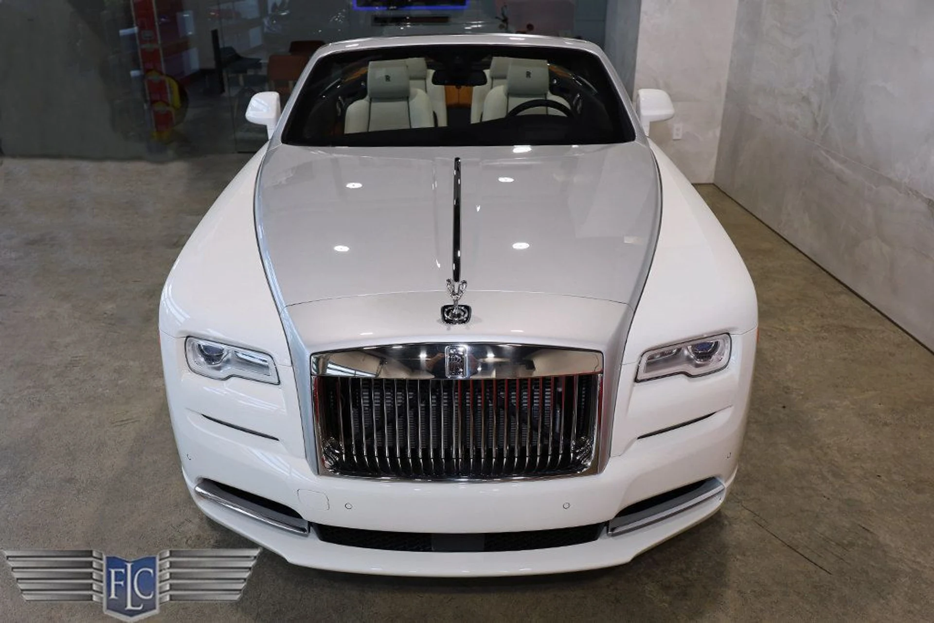 mph014_4152054814_used_2017_rolls_royce_dawn_convertible_9689_23039198_15_1024_f4c1577ffe