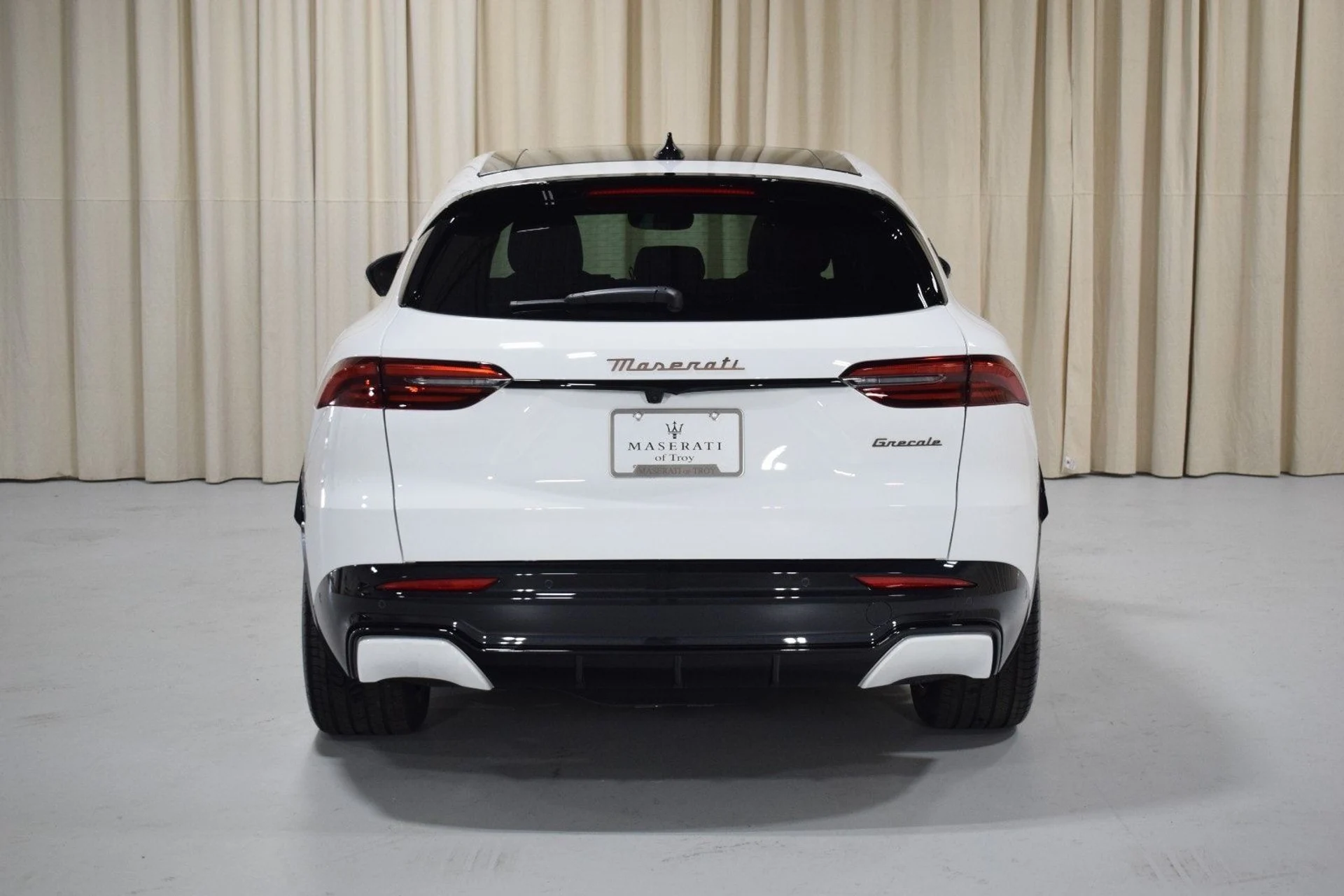 mph014_4159579818_897629663c44483a80317750abfcaf53x_275c2d0250