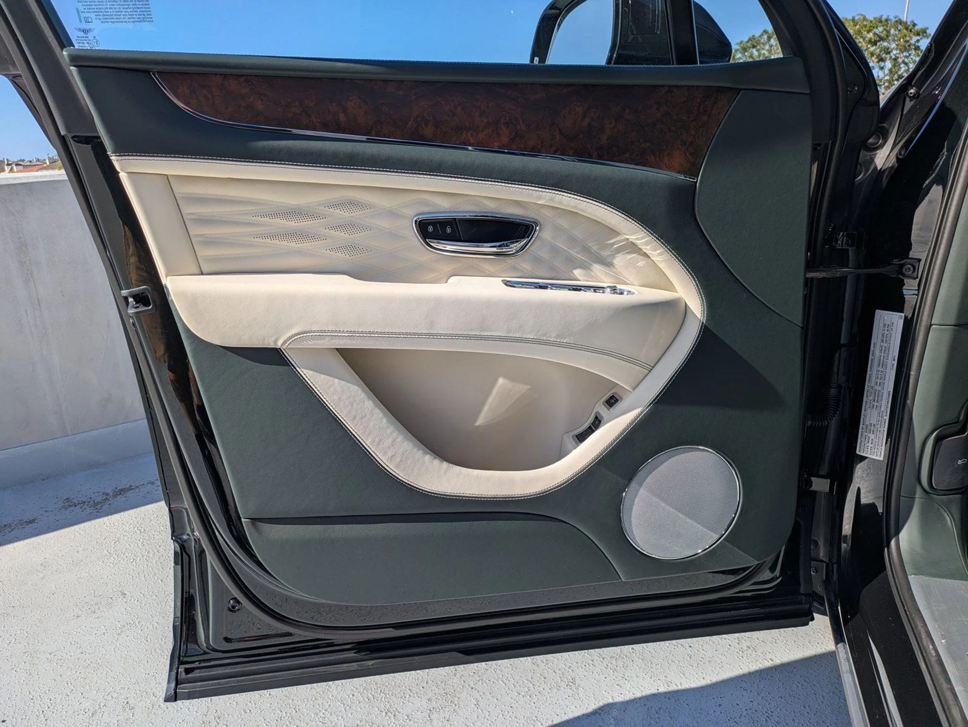 mph014_4164292043_92dfb64253fe4e66a5b33531e341f426x_70a902ffd0