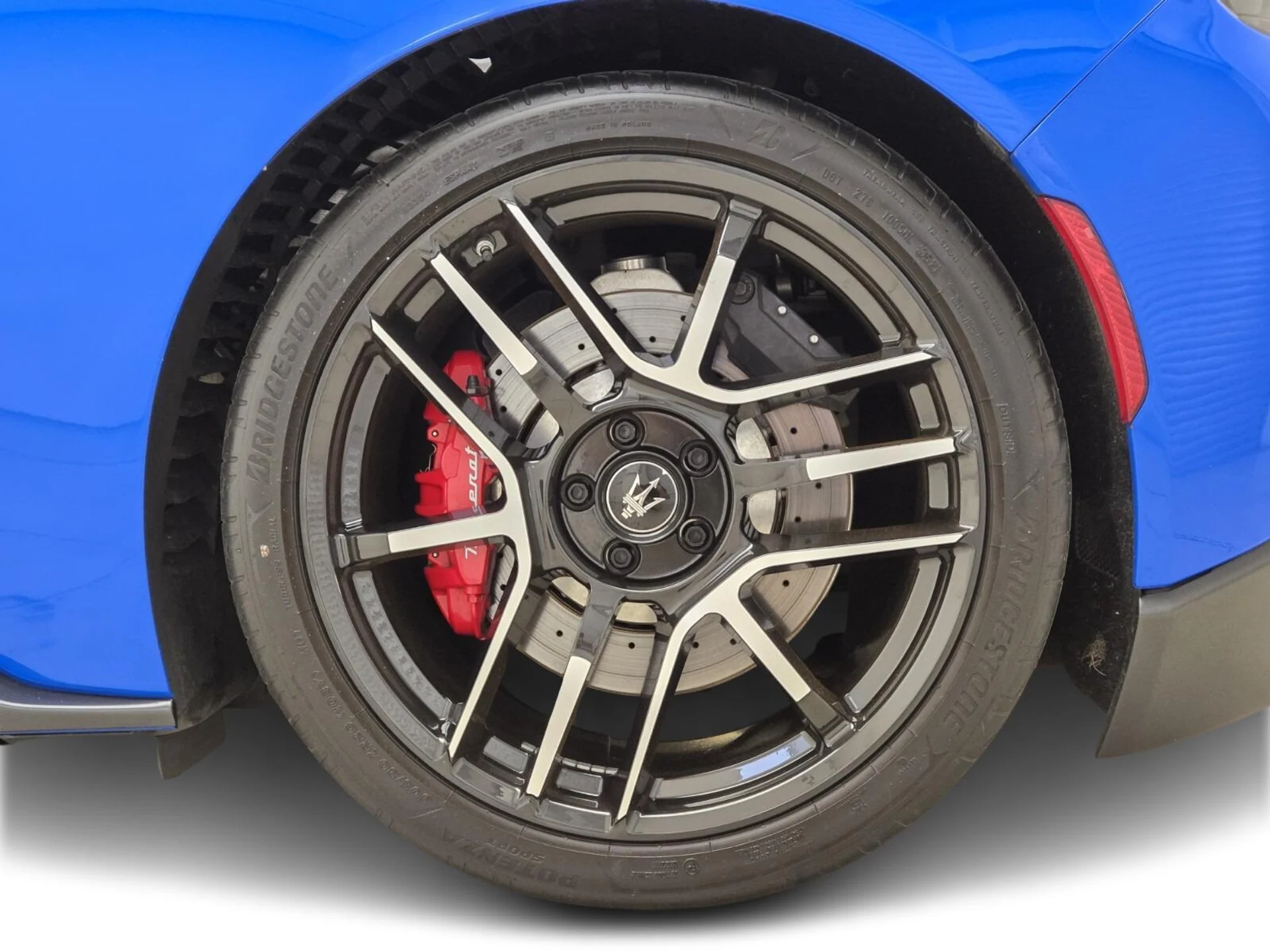 mph014_4169682157_Used_2022_Maserati_MC_20_1760424948_f08e835b78