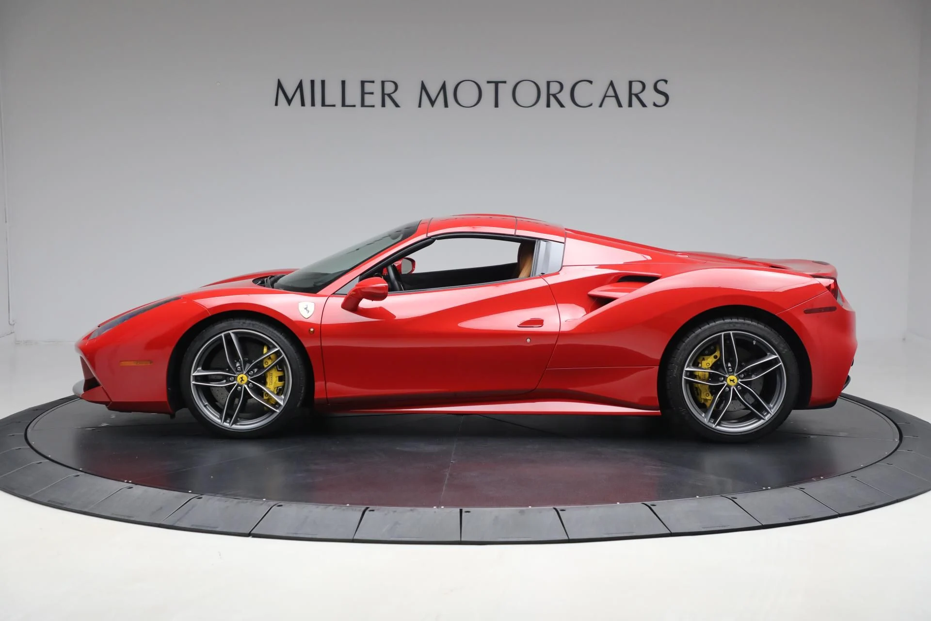 mph014_418310574_Used_2018_Ferrari_488_Spider_a92de1720a