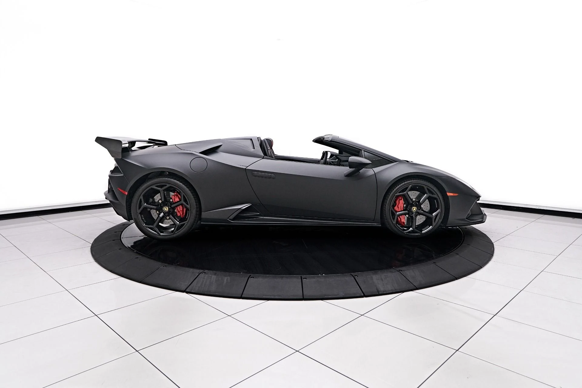 mph014_4188817217_Used_2020_Lamborghini_Huracan_EVO_Base_1755655865_b97e2b95a5