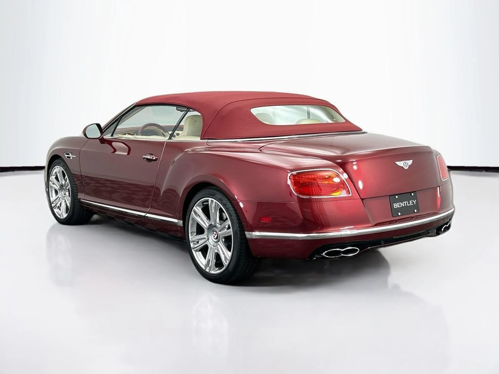 mph014_419267353_used_2017_bentley_continental_gtv8convertible_8119_22991811_15_1024_cad246de8d