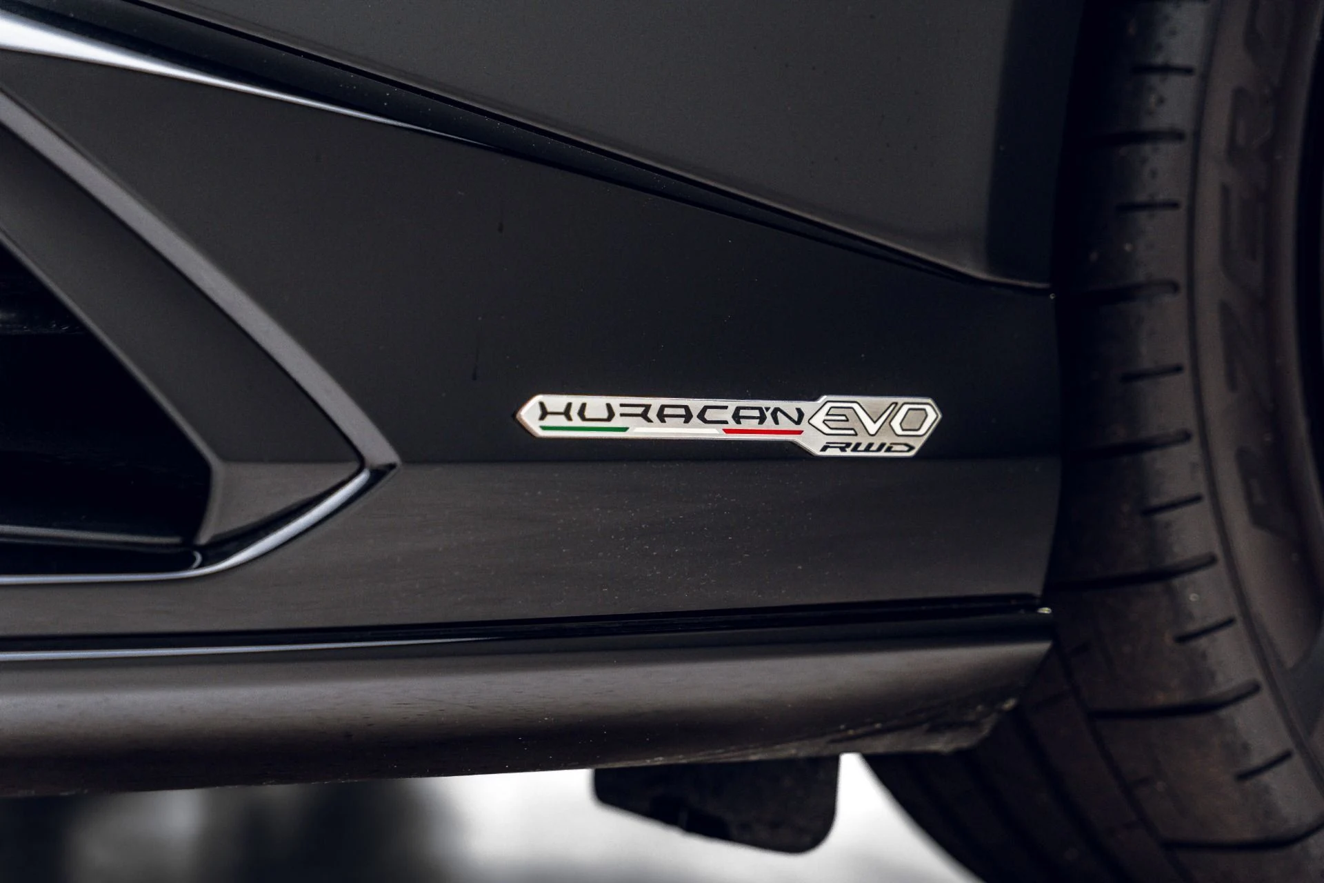 mph014_4198560767_Used_2021_Lamborghini_Huracan_EVO_1782507505_6c0610dc68