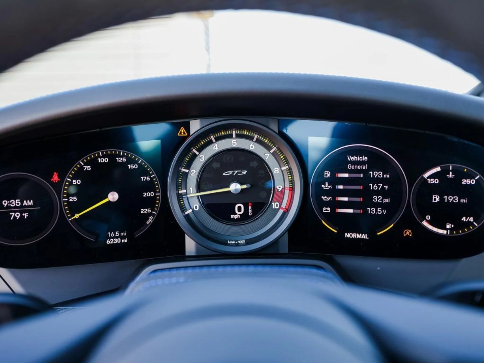 mph014_4198602541_pb_Gy_E5_Z3_Bg_Xi_Rxldm_Y5_U3h_Sp_MLI_6fbcab0272