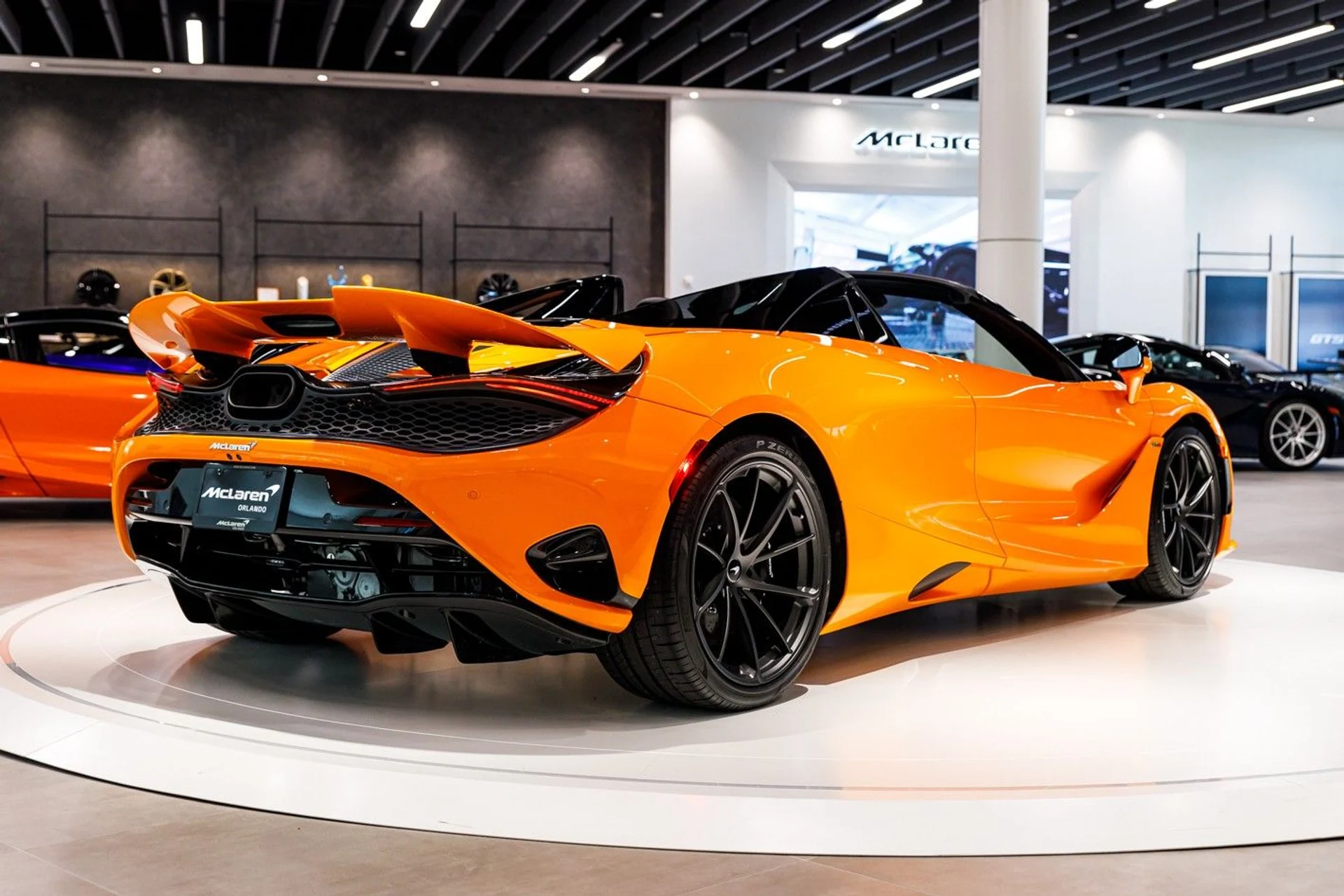 mph014_4207319346_651_p15_l_f44803a371