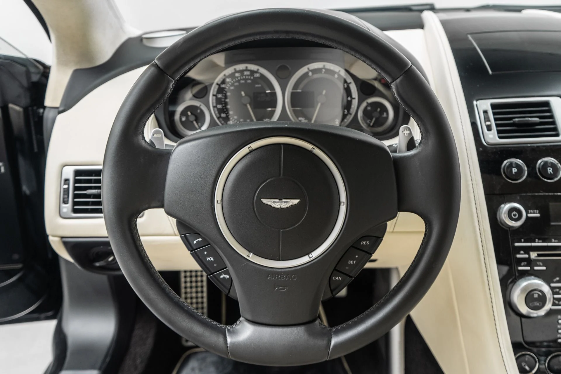 mph014_4210590829_Used_2012_Aston_Martin_Rapide_V12_power_High_Contrast_Color_Combination_1781621426_fa2bc913ce