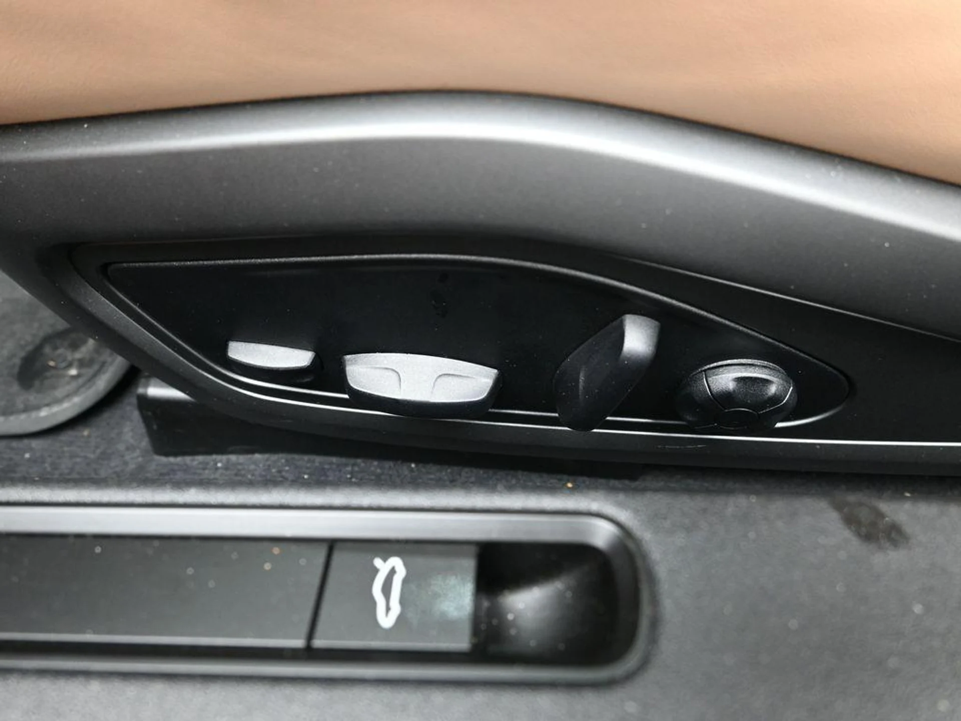 mph014_4210678874_m_QV_5e_Yt_MS_Ko_Qd9_D9ia_L4_Fz_Ob2_Y_4d75314ca9