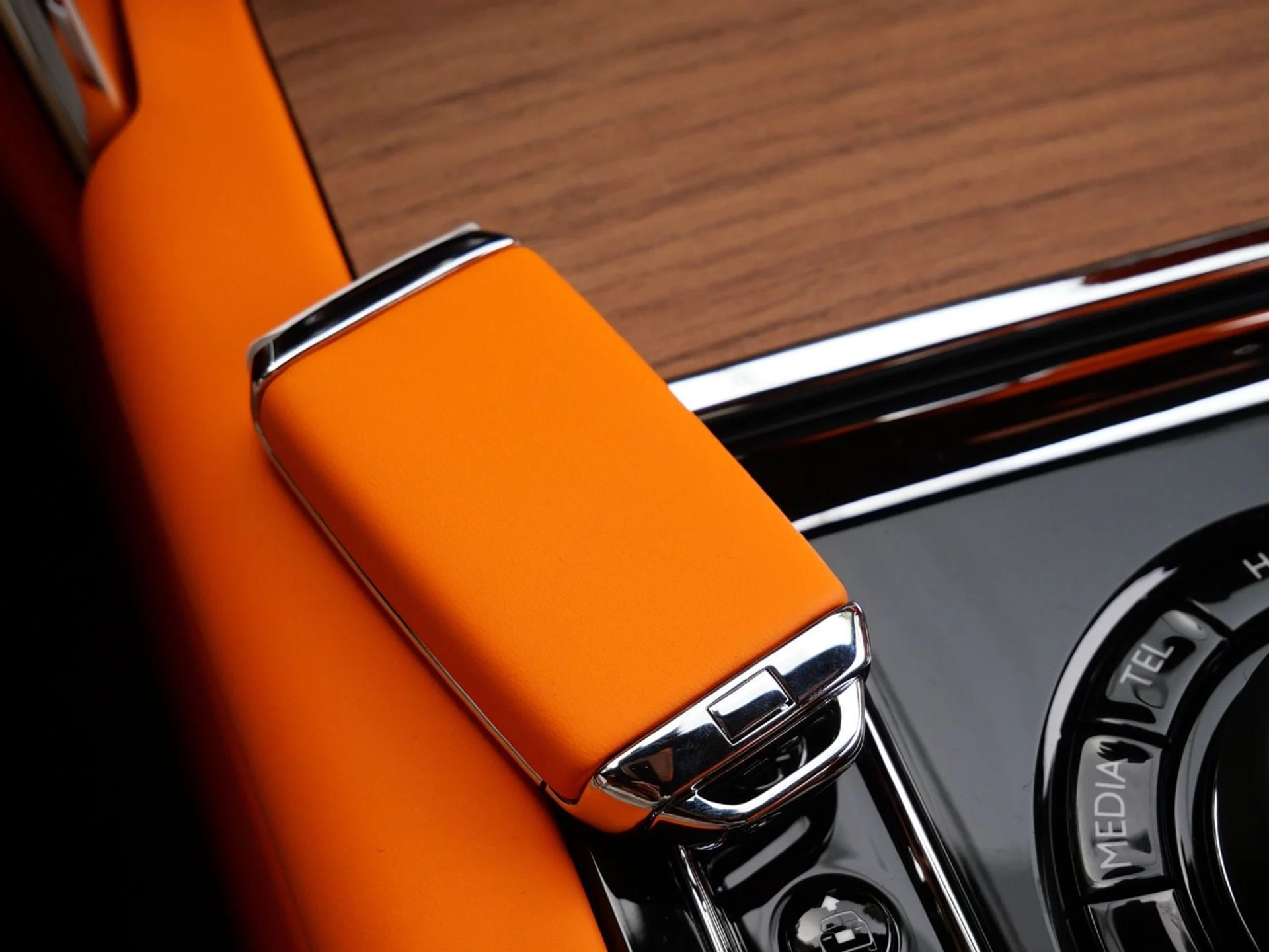 mph014_4214050373_49bd3127f9b58b62f398ffc5753c1f70x_6c9fc397e6