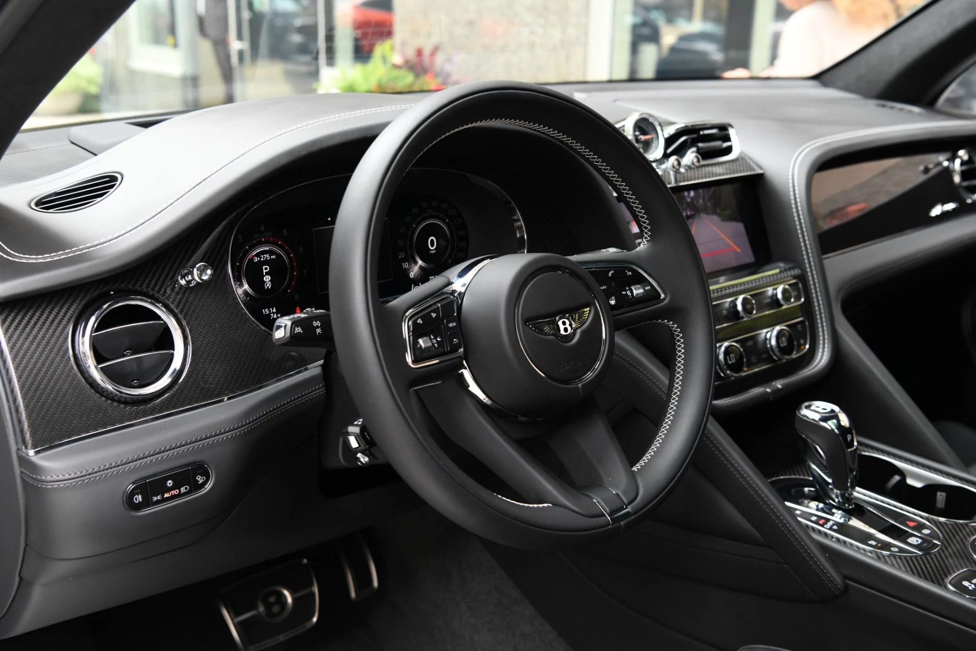 mph014_422877862_Used_2024_Bentley_Bentayga_Azure_V8_1756931563_970300450e