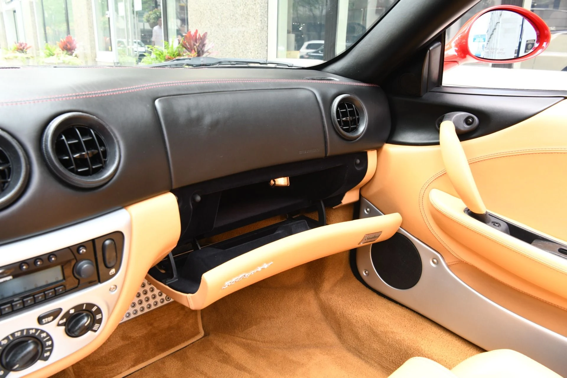 mph014_4231050183_11853_p16_l_7e2b45347d