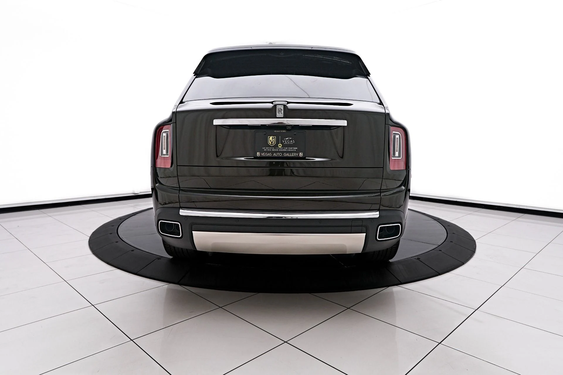 mph014_4232660407_Used_2023_Rolls_Royce_Cullinan_Base_1759189421_e890456191