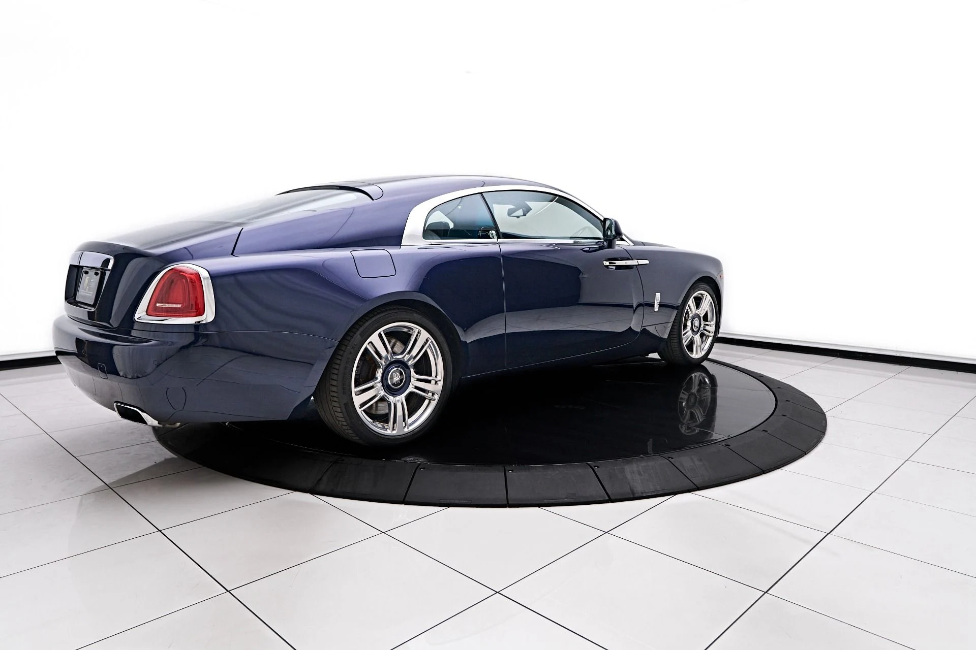 mph014_4234272528_Used_2018_Rolls_Royce_Wraith_Base_1756345646_d25c0d4e77