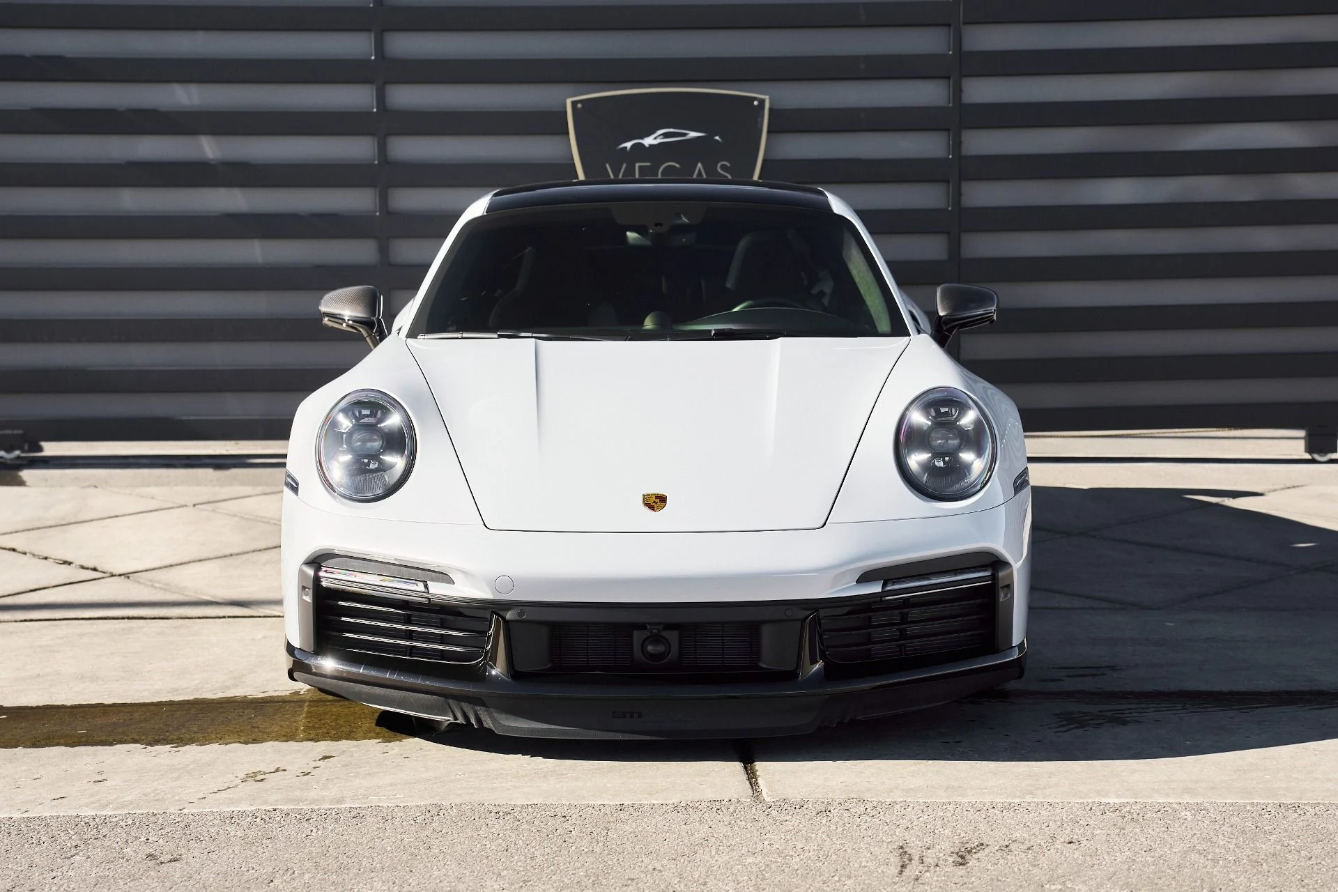 mph014_4237574562_Used_2024_Porsche_911_Turbo_1765332400_4cefb8e4b9