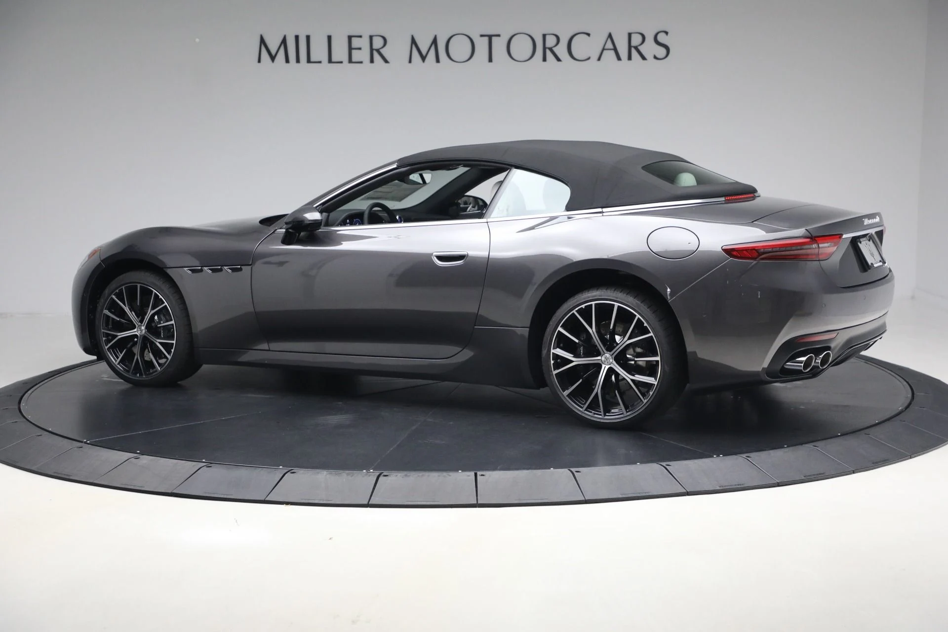 mph014_4243140401_New_2026_Maserati_Gran_Cabrio_Modena_1767987710_dab1c3e355