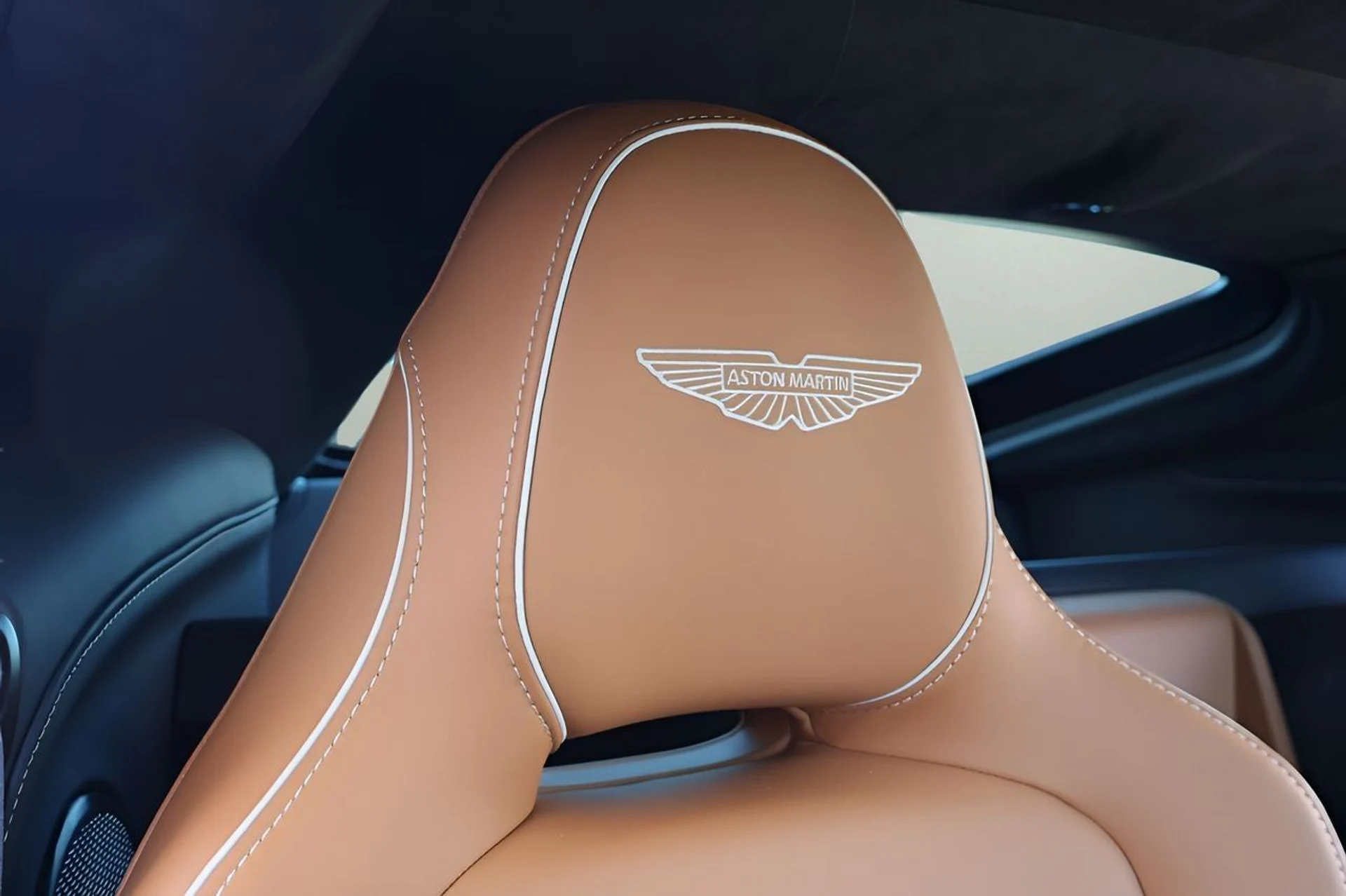 mph014_424719073_15_67c1aab36e