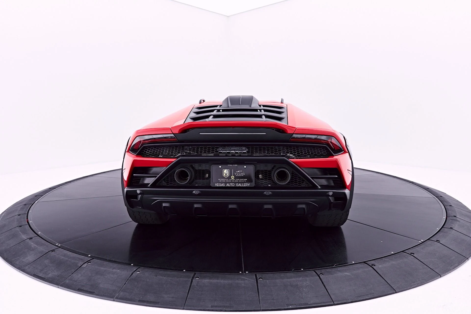 mph014_4247581358_Used_2023_Lamborghini_Huracan_Sterrato_Base_1782841489_5a5e5ce7e1