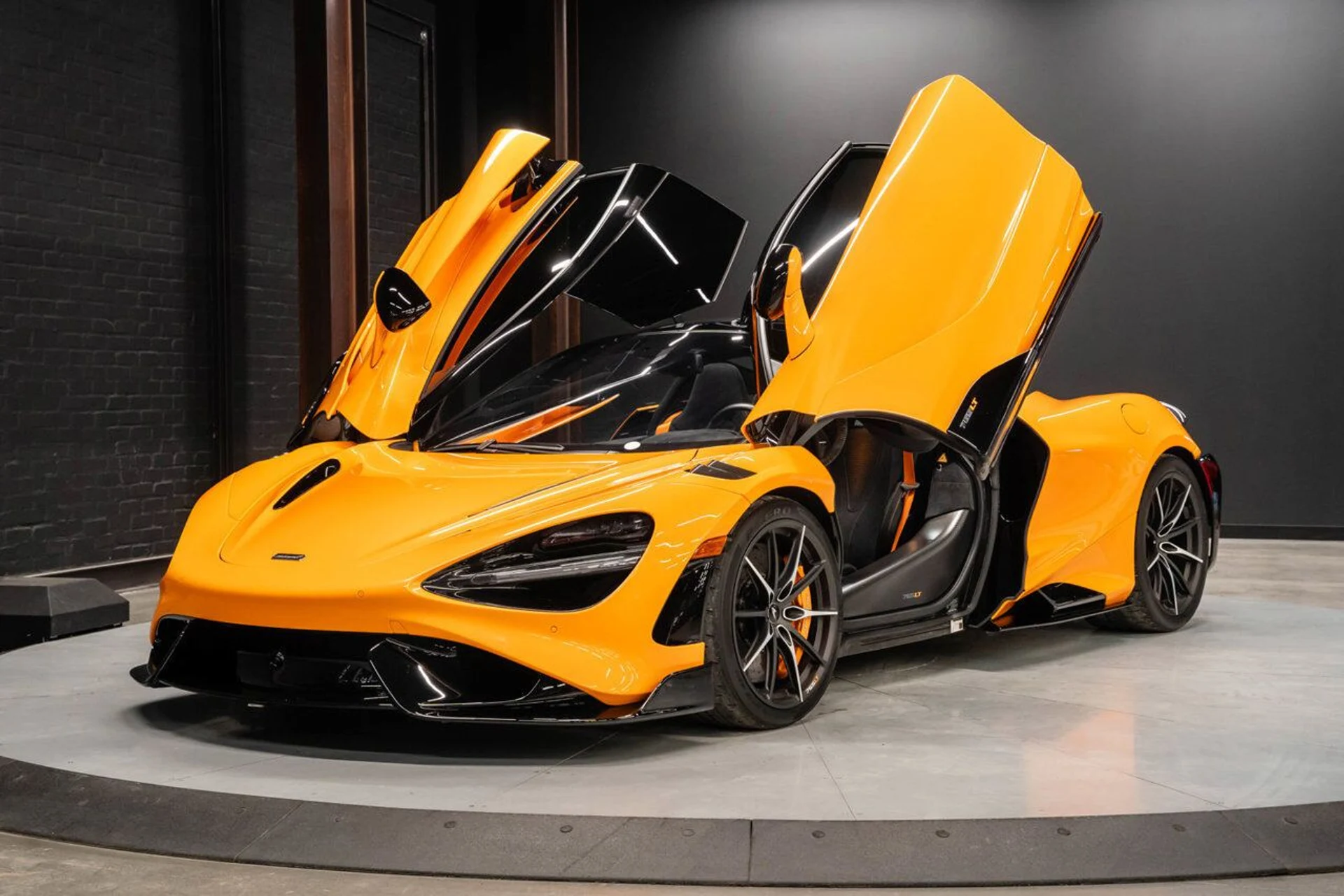 mph014_4251847668_mclaren_765lt_2021_6145230e4f