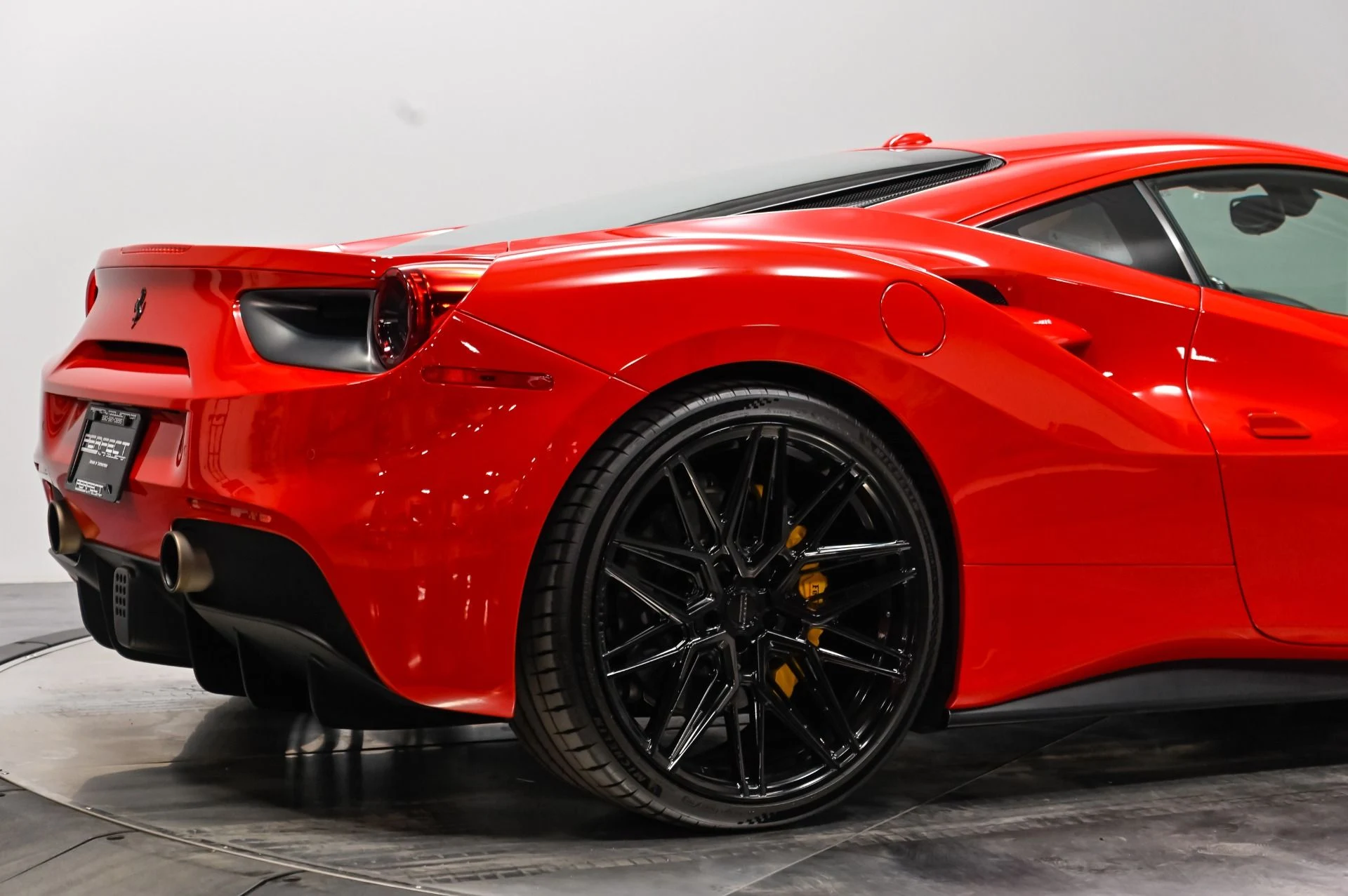 mph014_425282594_Used_2018_Ferrari_488_GTB_Base_1788409655_4ac7864a6f