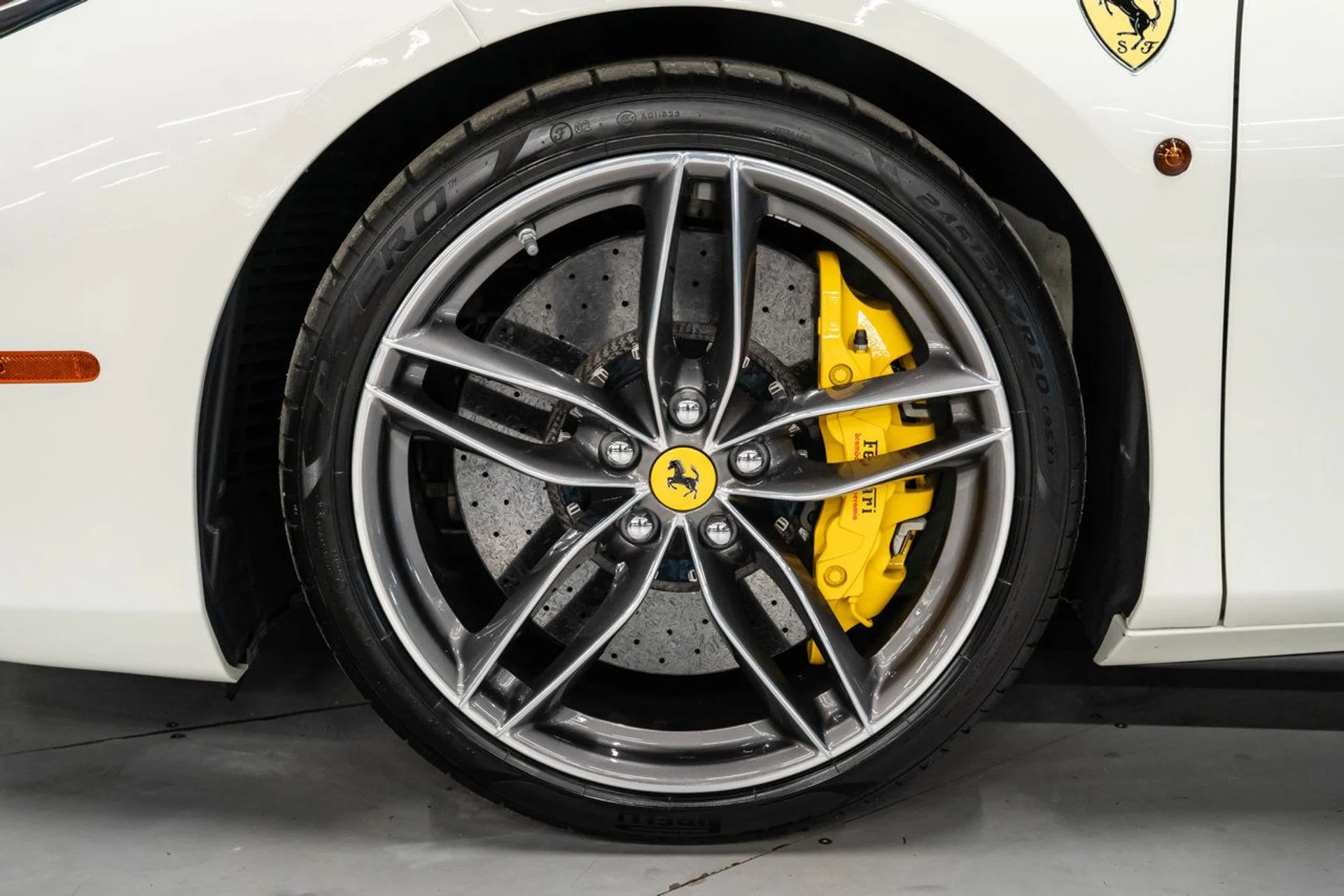 mph014_4254644197_ferrari_488_gtb_2018_c84fb596fa