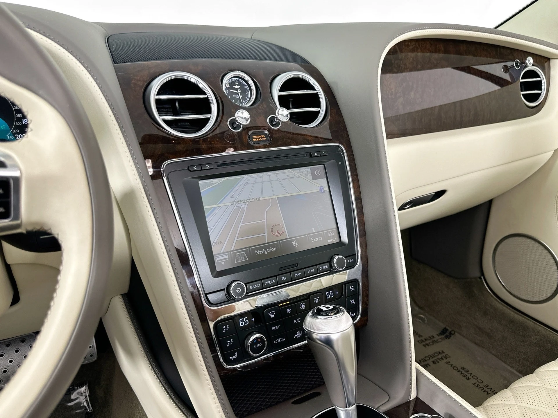 mph014_4255852609_15_aad7c49204