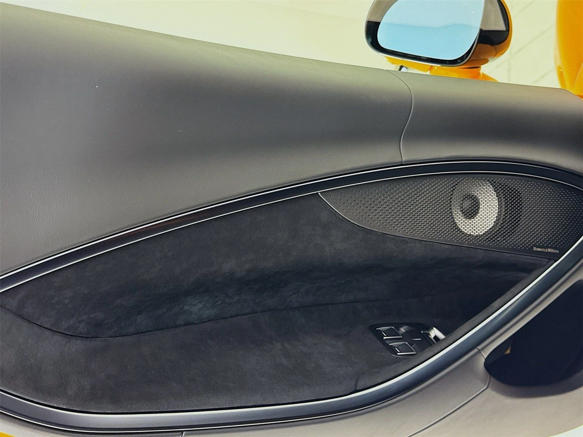 mph014_4260902331_9b063b2afe4574e4c5c764a9d9f1d890x_dc2d14ae36