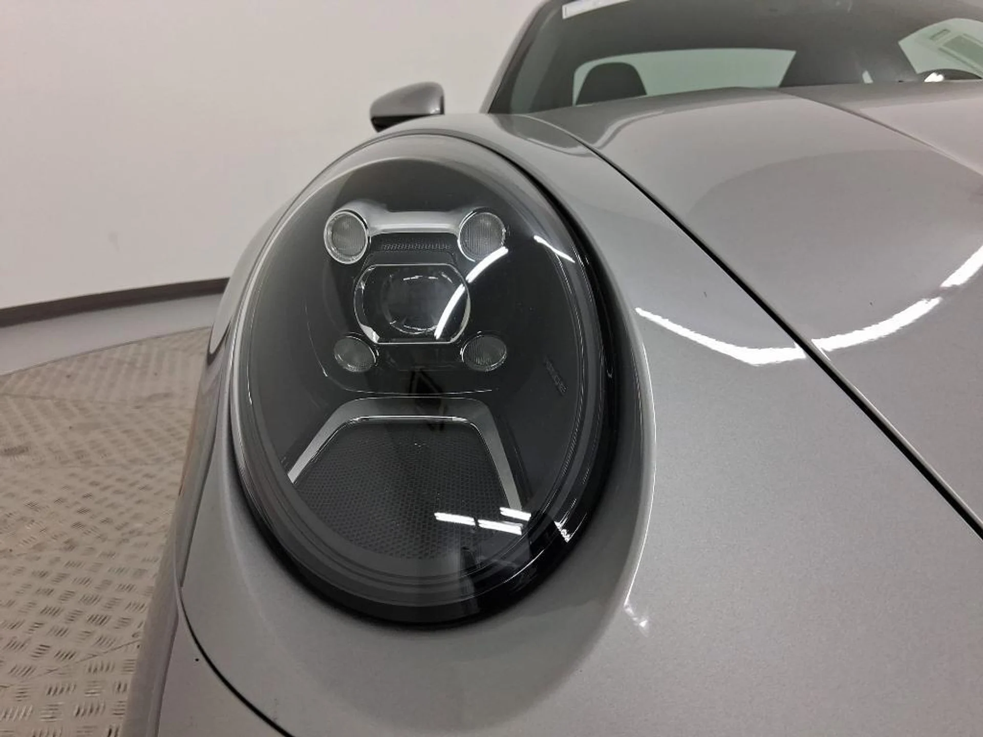 mph014_4267016303_bil_HOGIA_Di_KW_9x_PC_6mz_Lwg4pn_Uk_09648ef21b