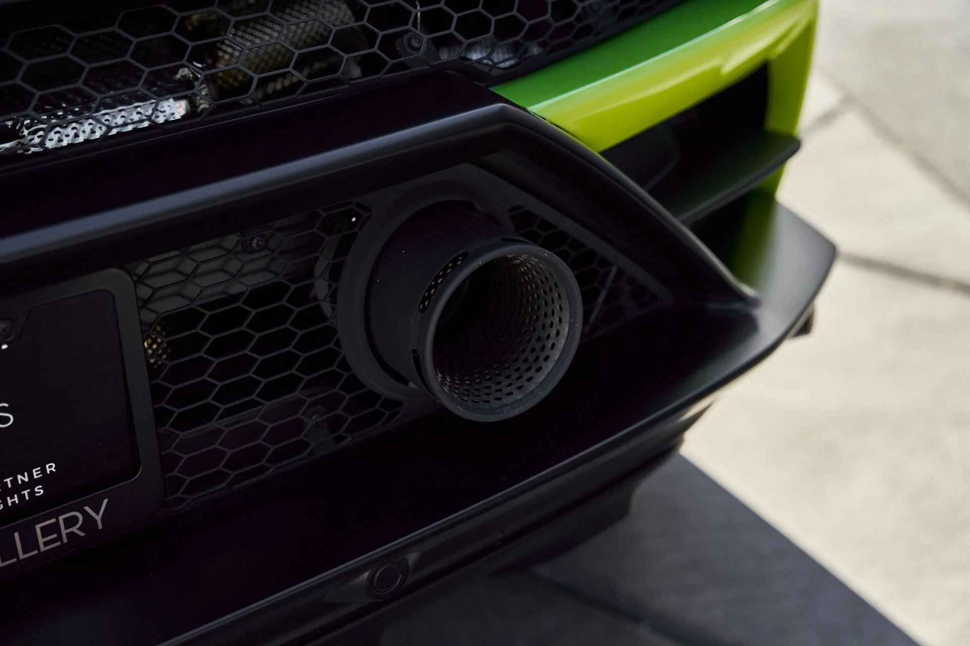 mph014_4279061672_Used_2024_Lamborghini_Huracan_Sterrato_Base_1767062378_518e690d7e